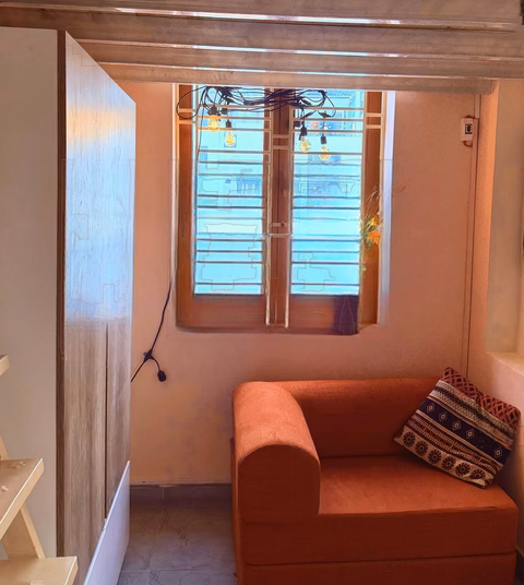 Studio with private balcony, duplex separate from kitchen - near Hoang Van Thu CV - Tan Binh - only 6.6 million/month