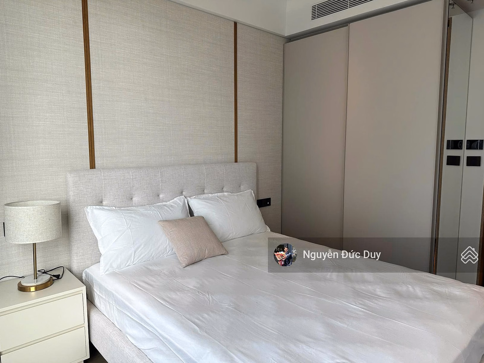 Apartment 2 bedrooms - 2 bathrooms 78m2 price 65 million/month including management fee, river view. JW Marriott operates hotel standards