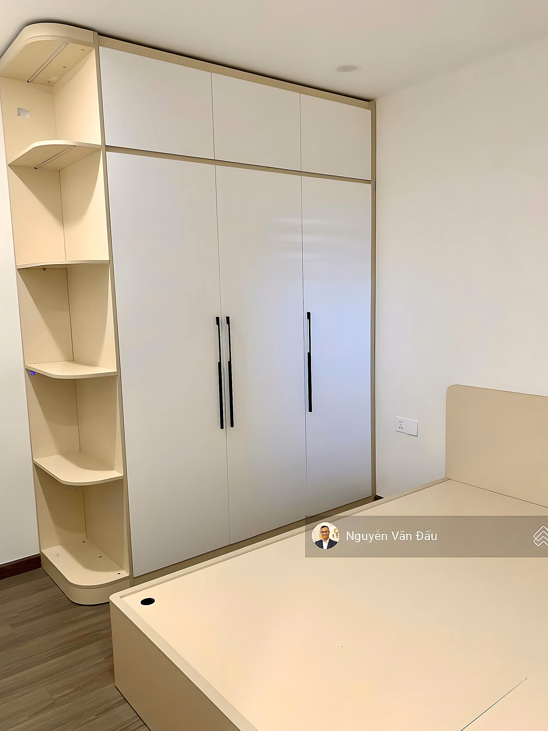 FPT Plaza 3 2-bedroom apartment for rent, square view, cool direction, fully furnished and beautiful. Stay now
