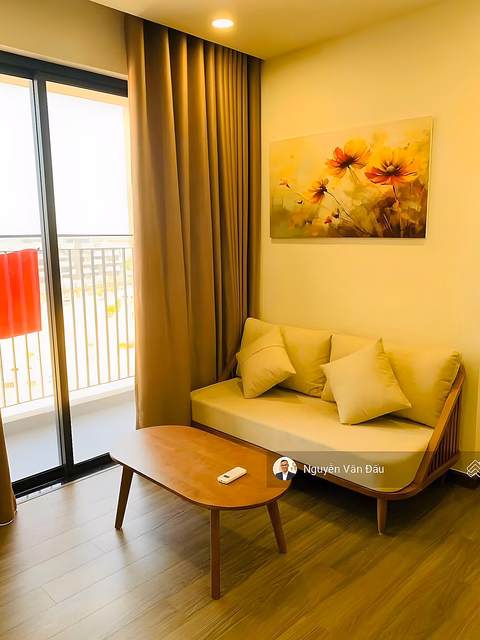 FPT Plaza 3 2-bedroom apartment for rent, square view, cool direction, fully furnished and beautiful. Stay now.