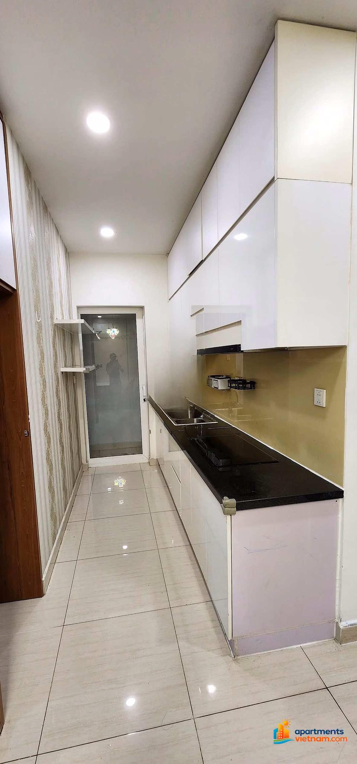 Reduced price of 110 million to sell 69m2 apartment with pool view, 2 bedrooms, 2 bathrooms with full luxury furniture - CC Moonlight Boulevard