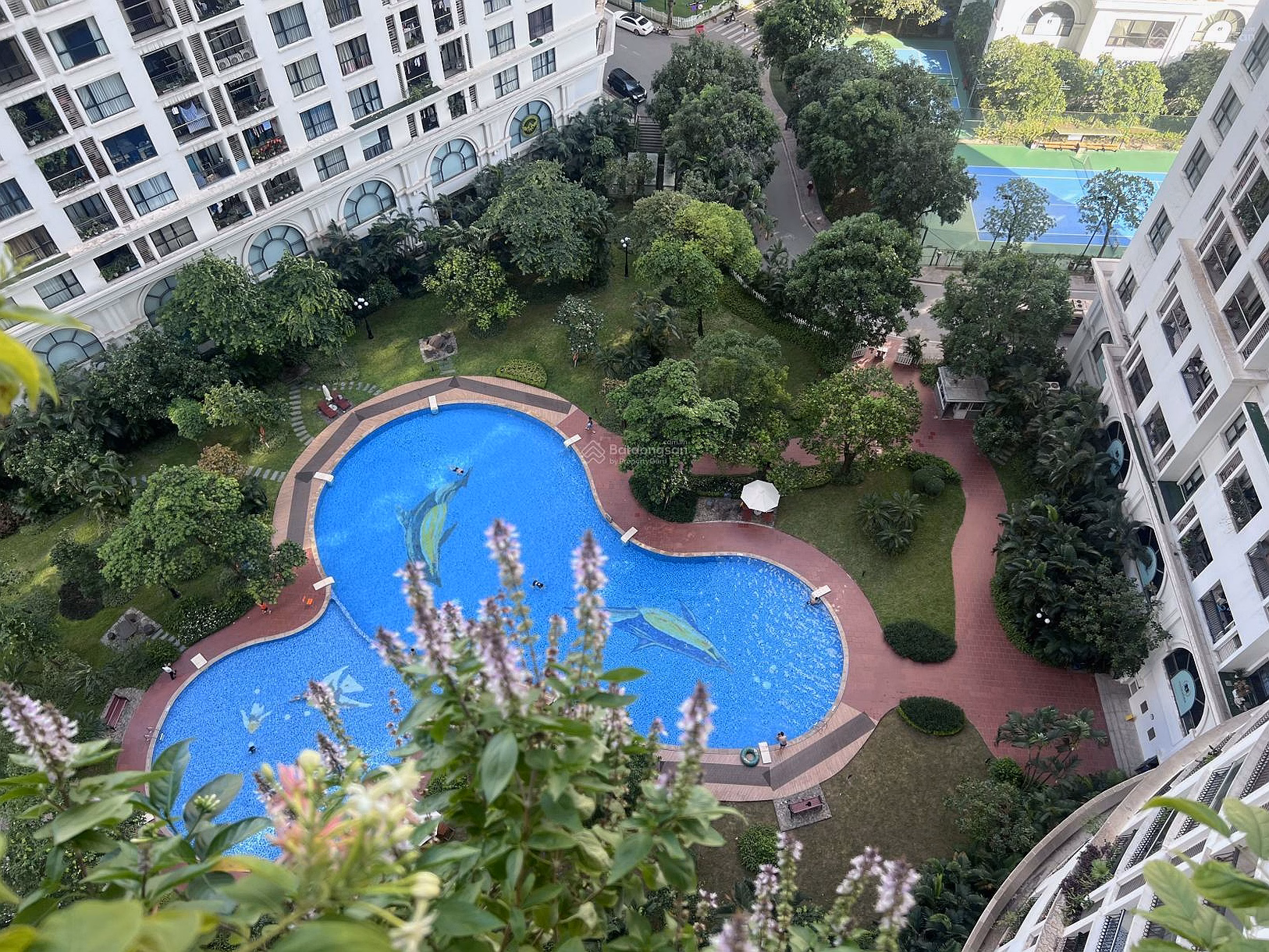 Rare beautiful apartment Royal City 86.8m² 2 bedrooms 2 bathrooms swimming pool view, balcony Southeast