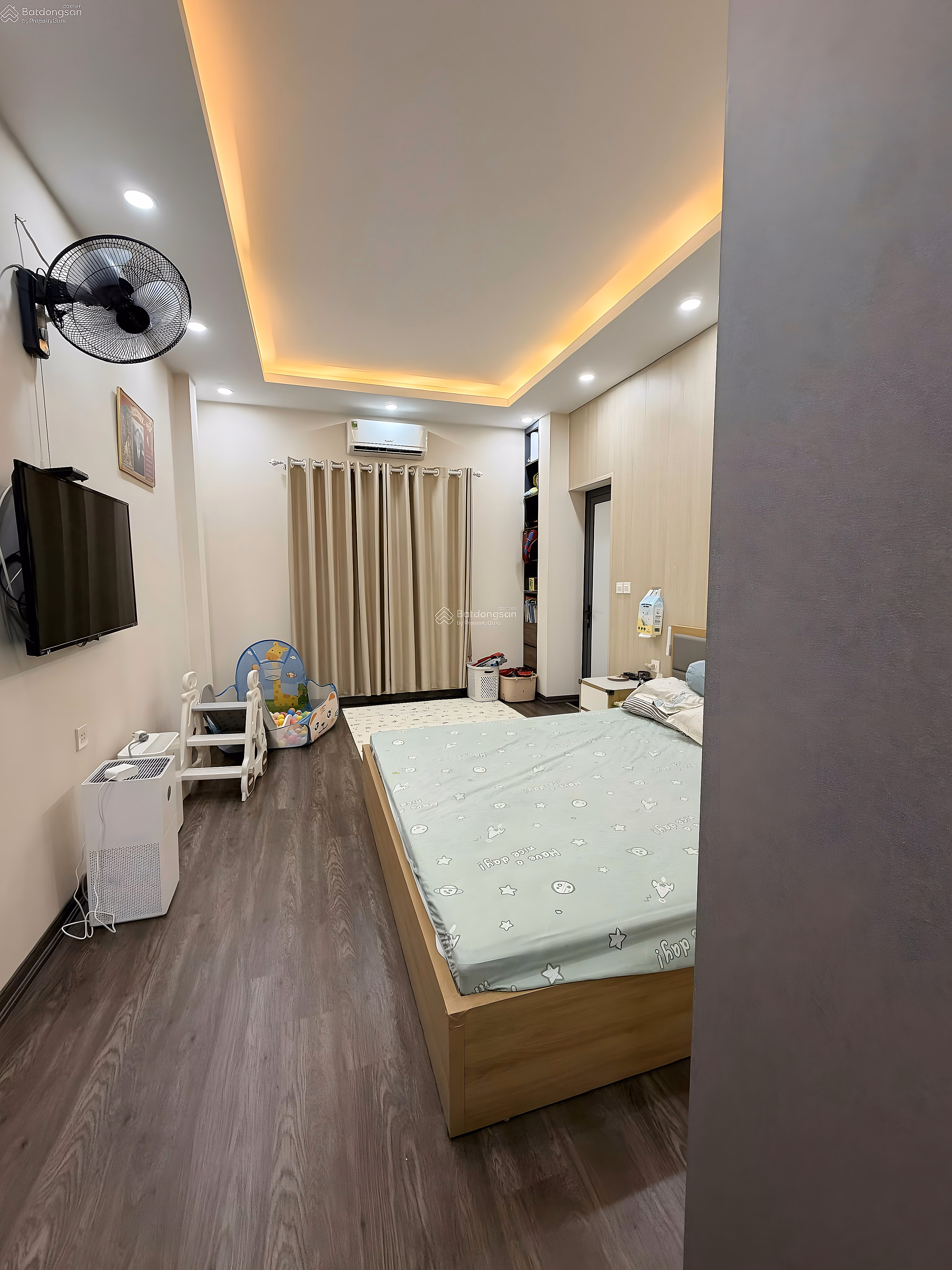 Owner sells house lot 670H7 Tan Mai, 73m2, car elevator to enter the house