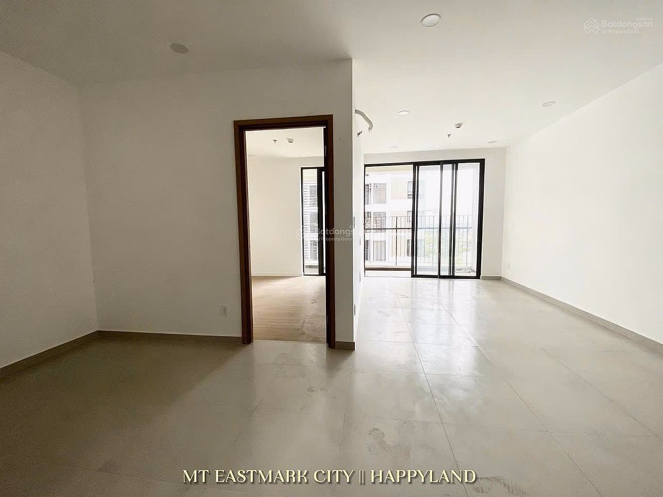Beautiful 63m2 apartment for rent with river view and swimming pool with curtain, MNN, kitchen cabinets, air conditioner only 5.5 million/month