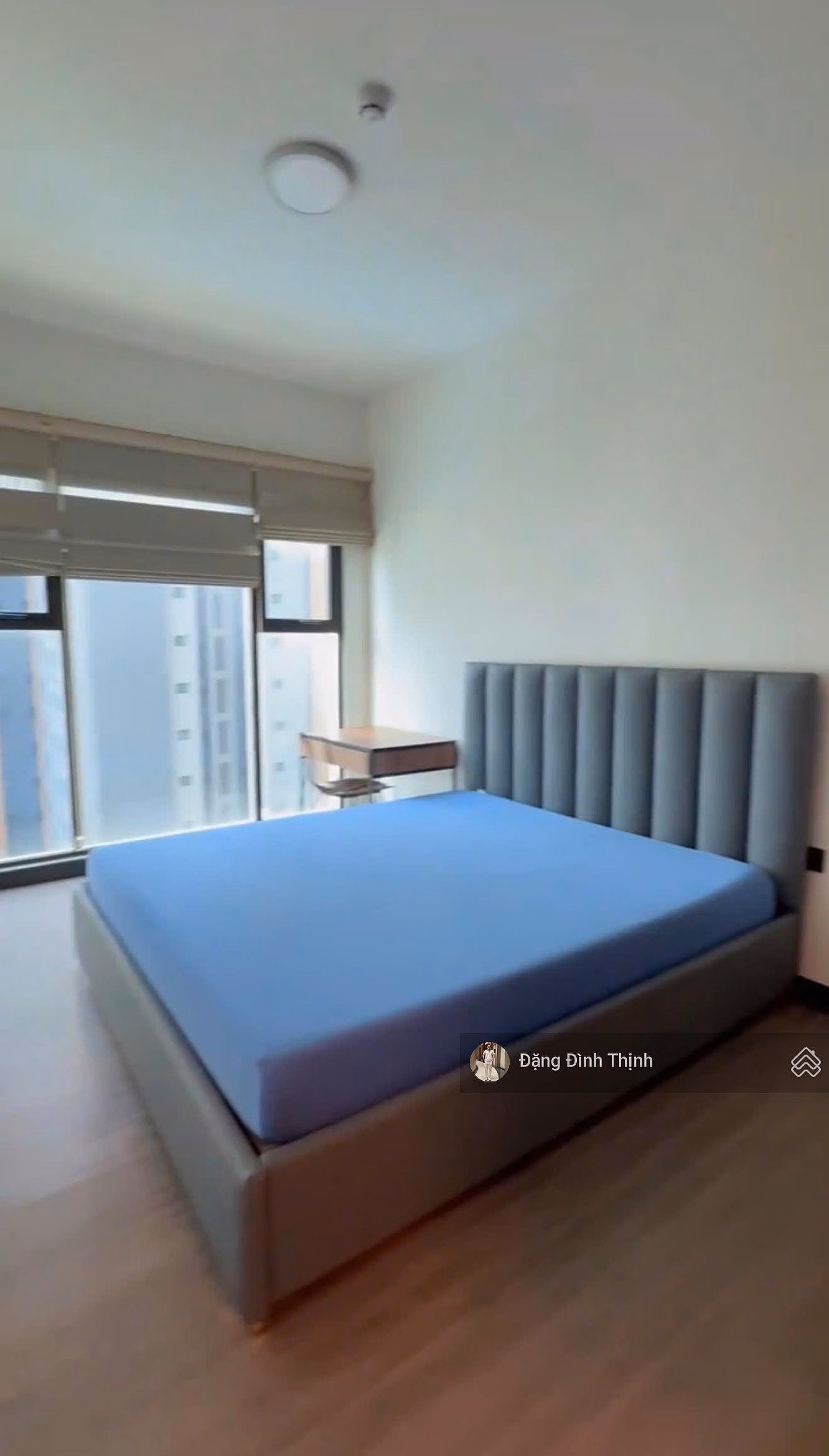 Rent De La Sol 2 bedrooms 2 bathrooms m2, 100% new, balcony overlooking Ben Van Don river, District 4, close to Q1, Q3***
