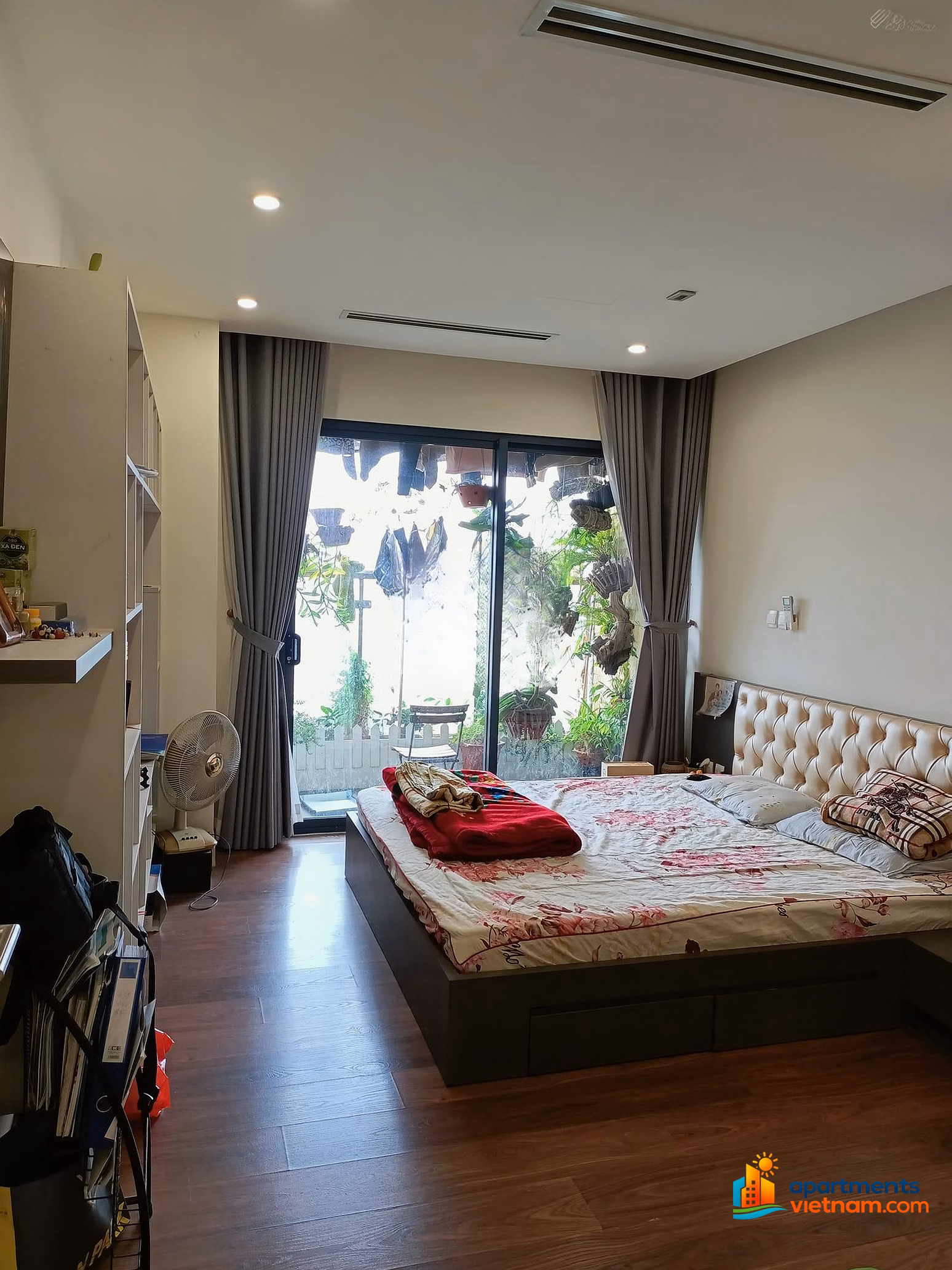 I need to sell Song Da Tower apartment, 131 Tran Phu, 154m2, 3 bedrooms, 2 bedrooms, about 7 billion