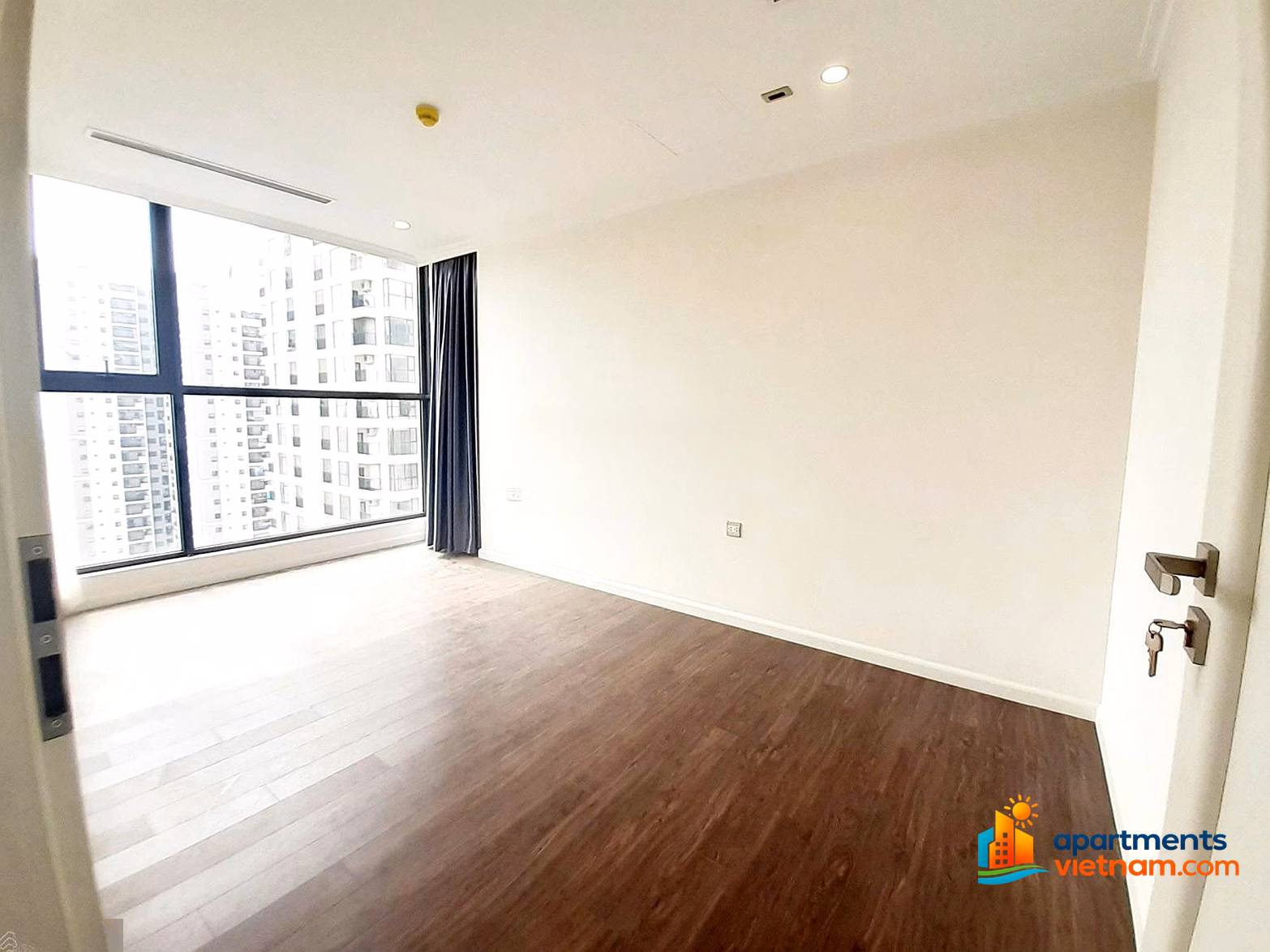 Sunshine Riverside corner apartment for sale 99m2 R3 high floor bridge view - 0974 606 ***