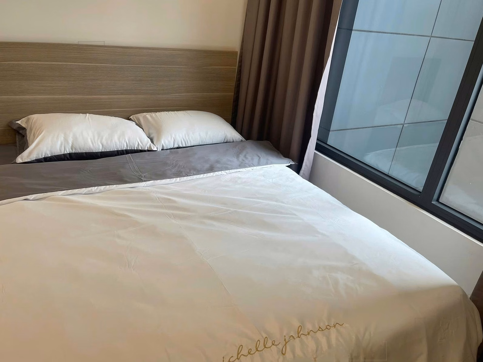 Quick sale within a week of Studio 32m2, price only 1.9 billion at Vinhomes Ocean Park Gia Lam 1 - Hanoi