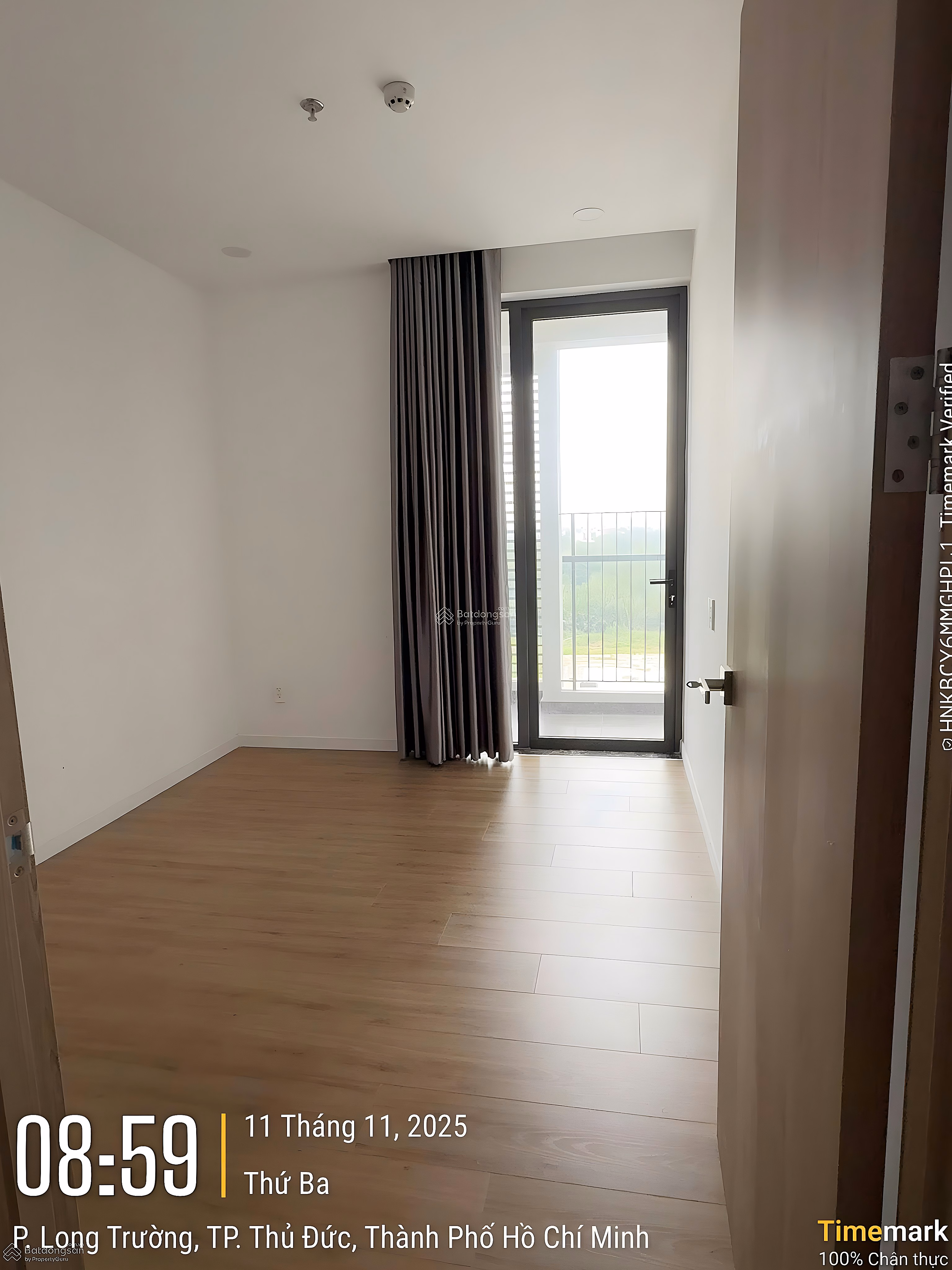 Urgent sale CH MT Eastmark 1 bedroom + 1 60.9m2 price 2.9 billion. Book available. Bank loan support. Full furniture provided