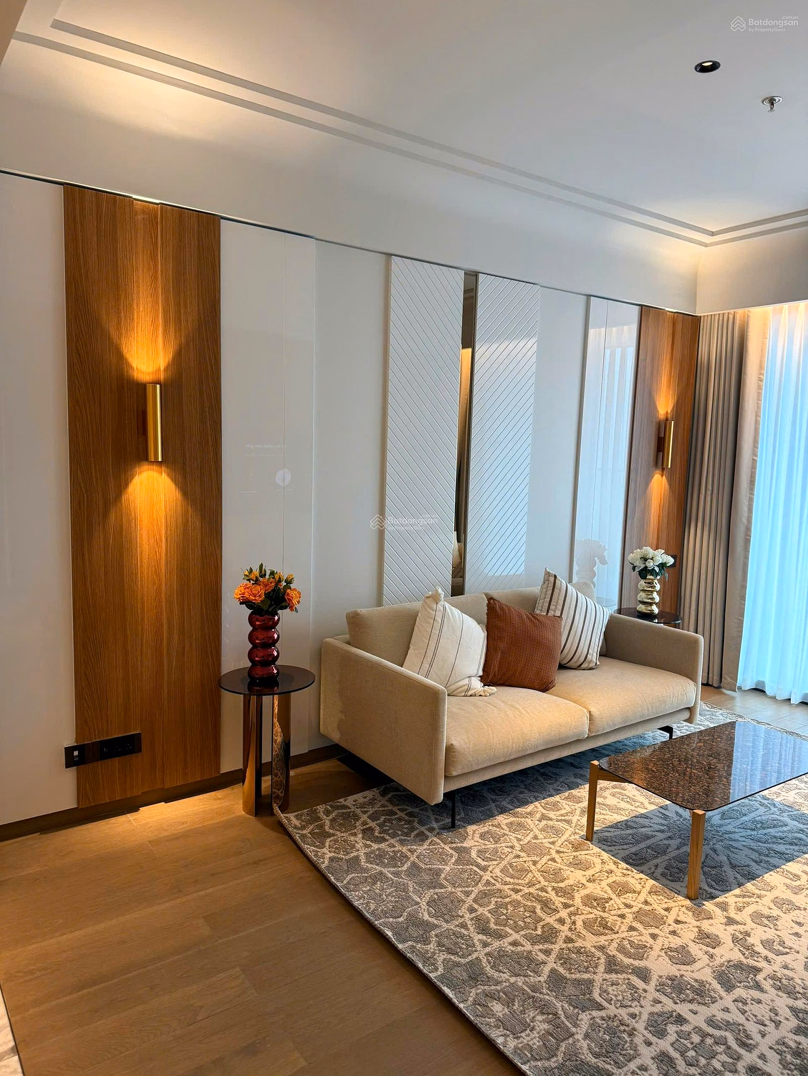 CHCC Kingston needs to sell quickly for 2 bedrooms/8 billion. Call now: 0935 204 *** call/zalo