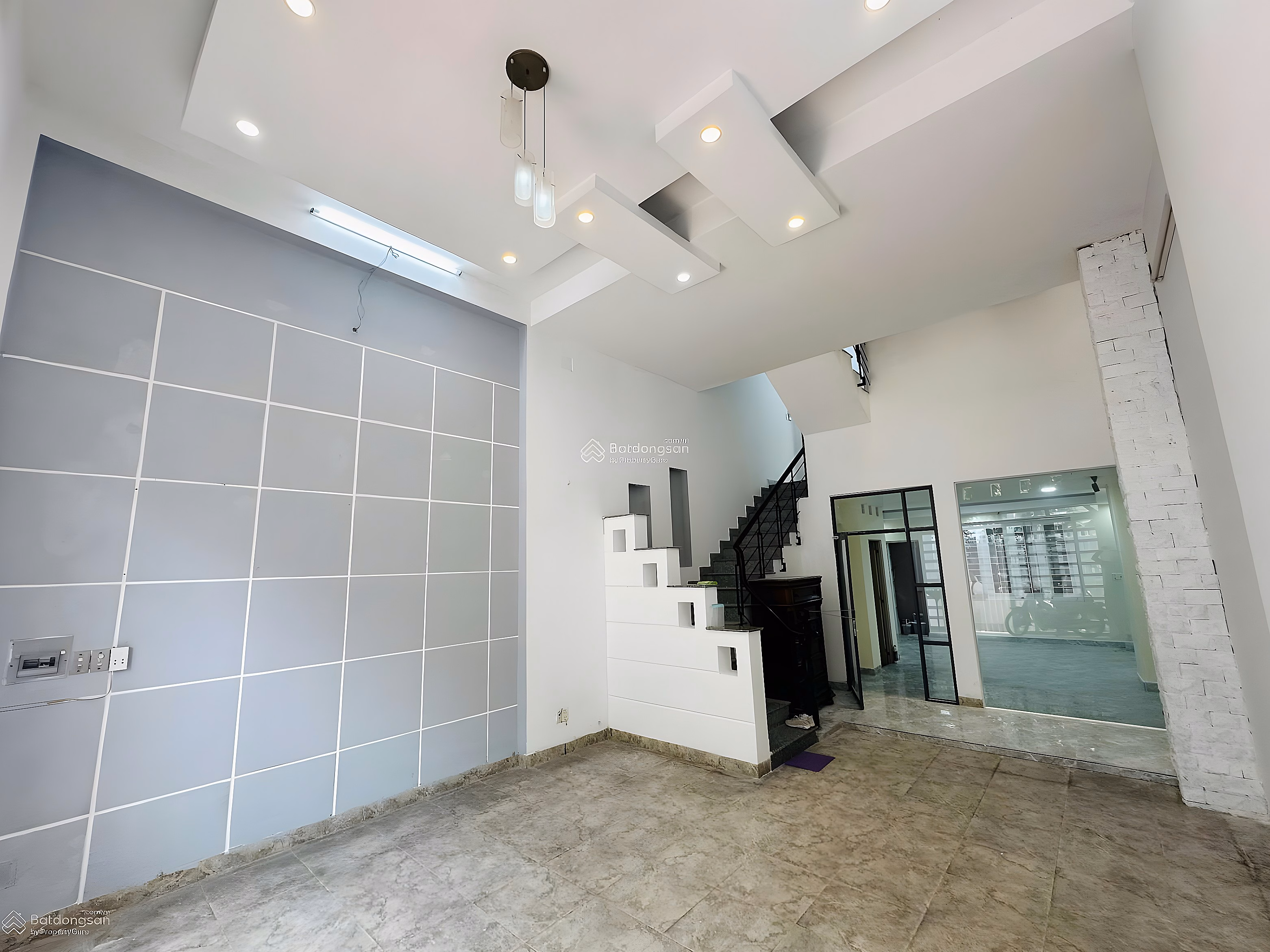 Quick sale of VIP townhouse in Binh Loi Binh Thanh, 12m car alley, pink book of 90m2, 5 bedrooms, income 25 - 30 million/month