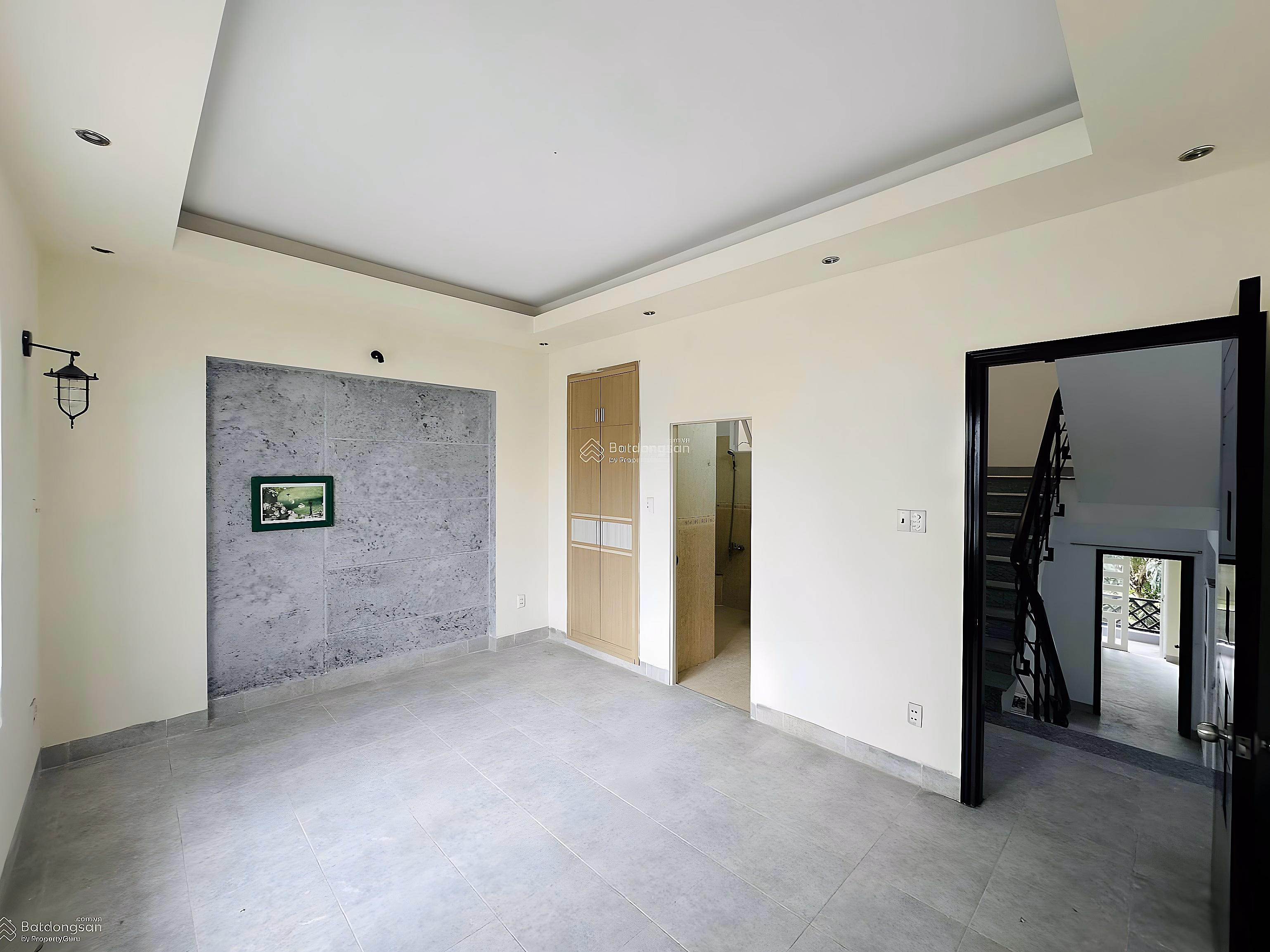 Quick sale of VIP townhouse in Binh Loi Binh Thanh, 12m car alley, pink book of 90m2, 5 bedrooms, income 25 - 30 million/month