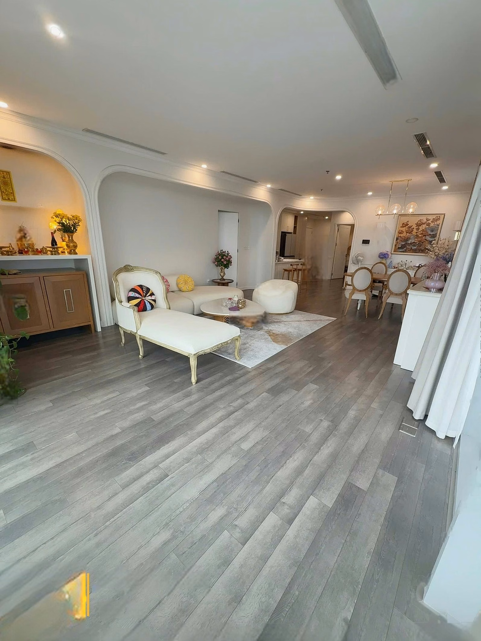 Urgent sale of 3 bedrooms in The Nine apartment, 30 million/month, super cheap, 131m2, full glass overflow***