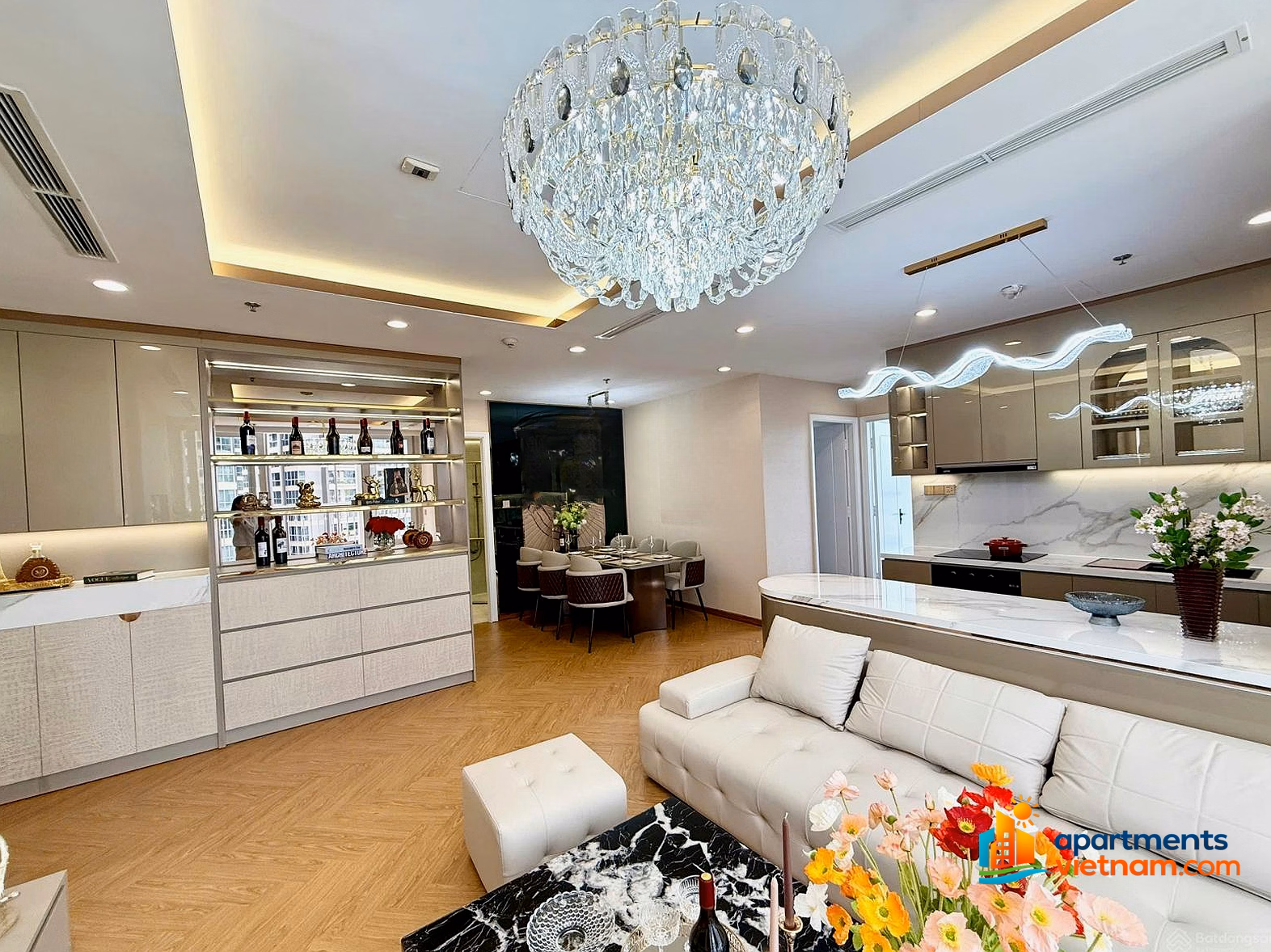 Update T6 shopping cart with good price (1 bedroom -6 billion) (2 bedroom -9 billion) (3 bedroom -13 billion) (4 bedroom -20 billion) Vinhomes Central Park