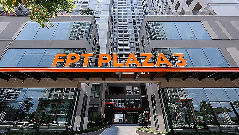 The owner rents a high-floor house with a clear view in FPT Da Nang
