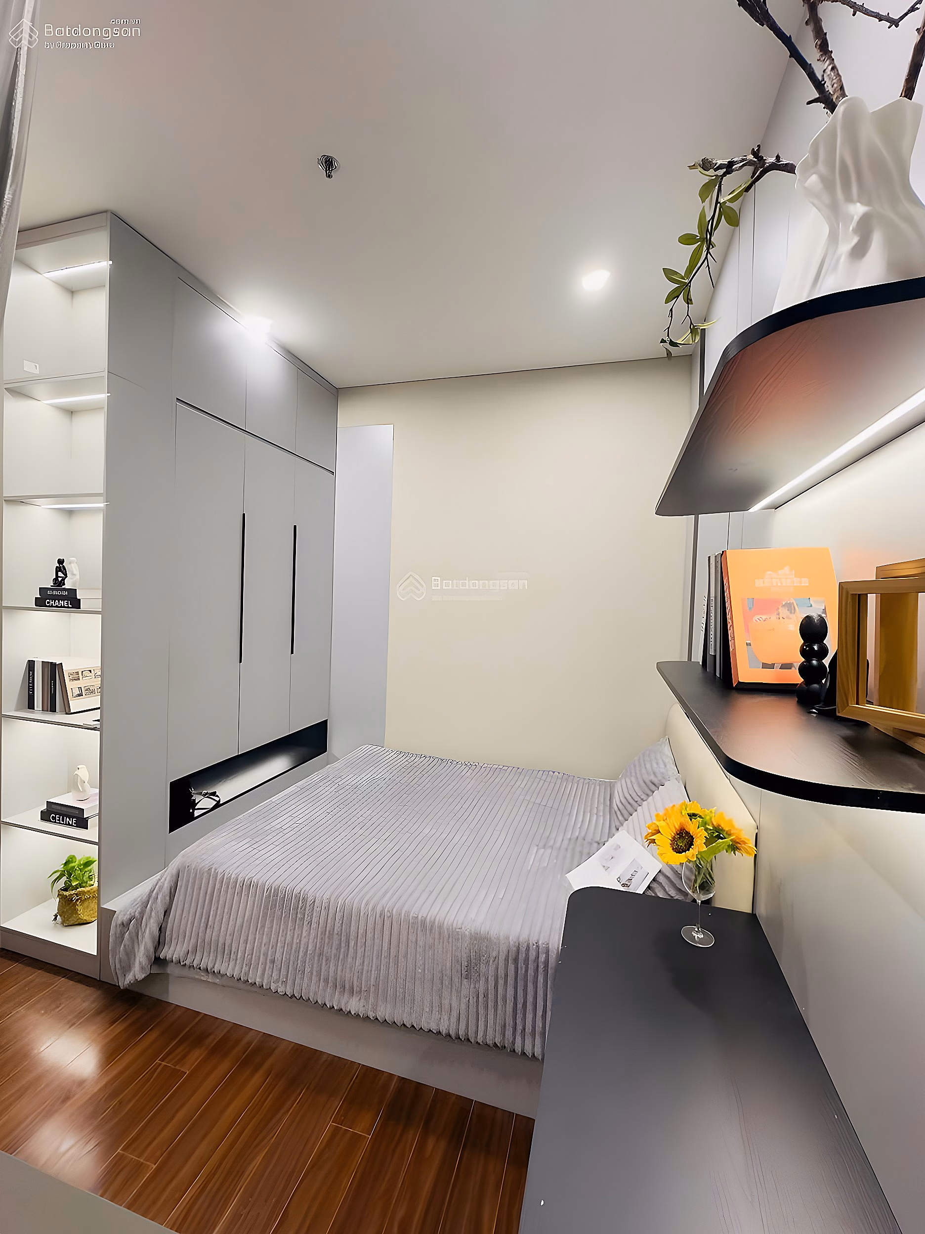 Vinhomes Ocean Park apartment shopping cart price is lower than market price. Suitable for investment & residence. The law is clear