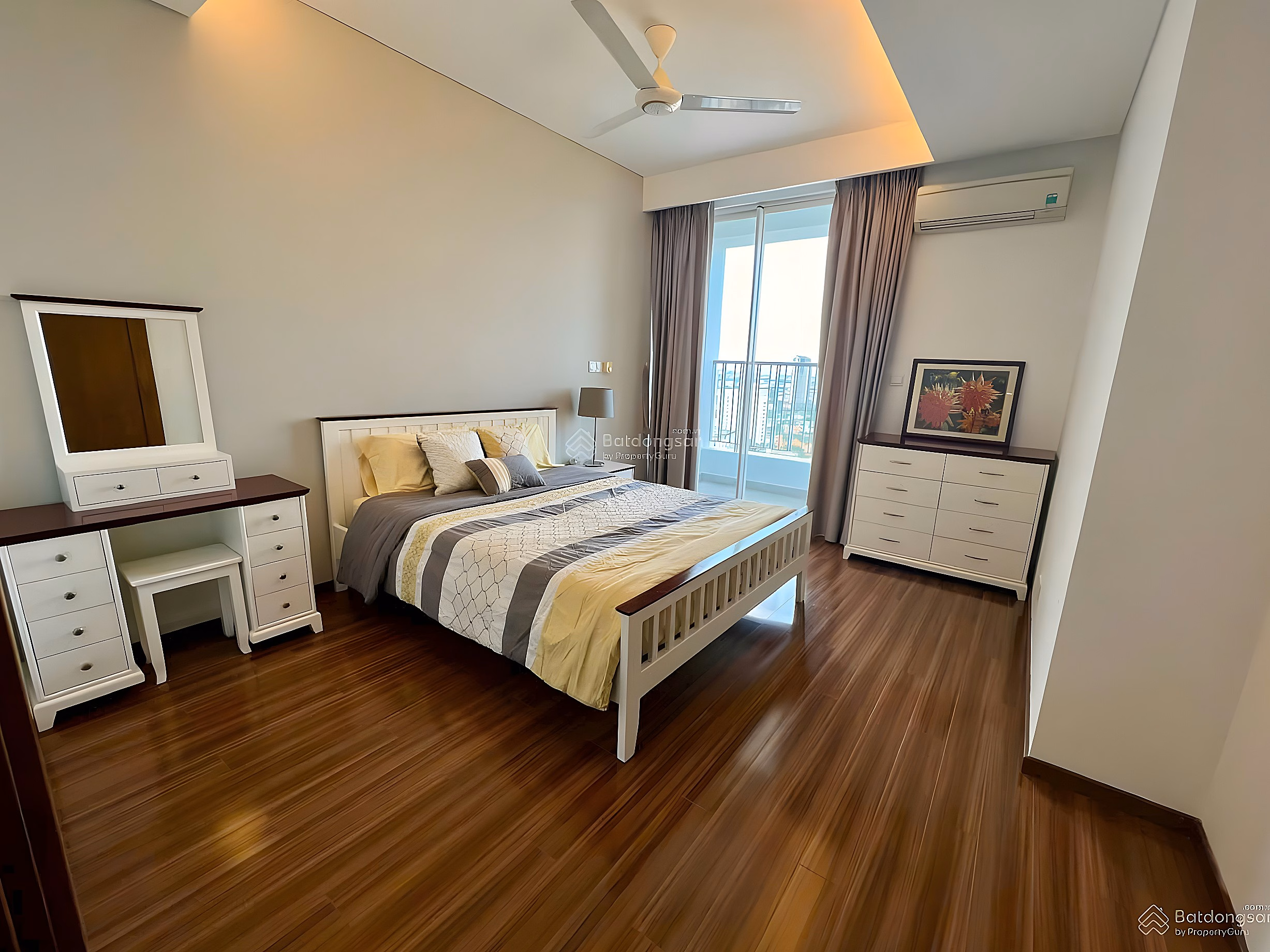 Thao Dien Pearl 2BR! Lowest price for the project with full pink book. Sunrise direction and fully furnished