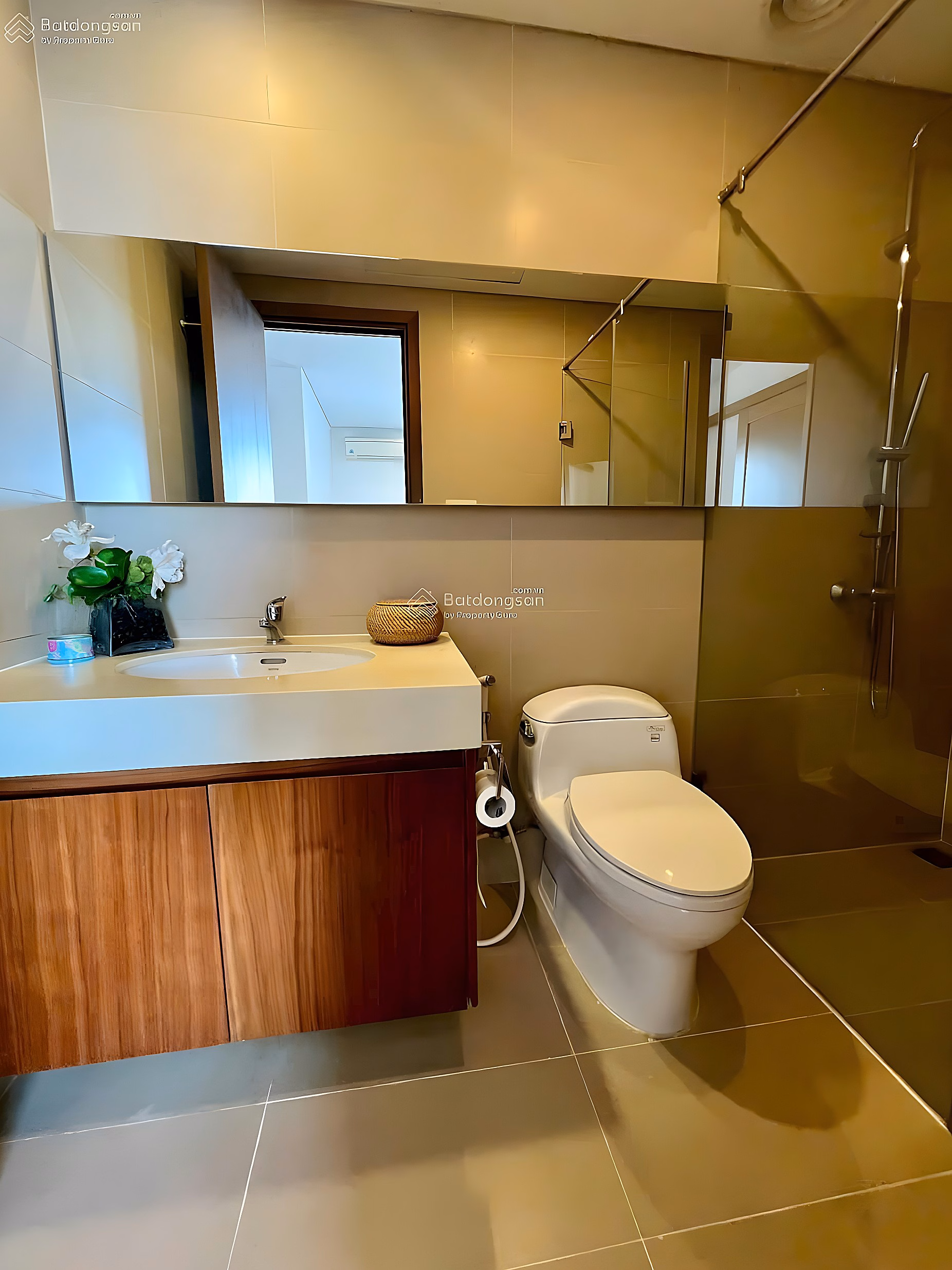Thao Dien Pearl 2BR! Lowest price for the project with full pink book. Sunrise direction and fully furnished