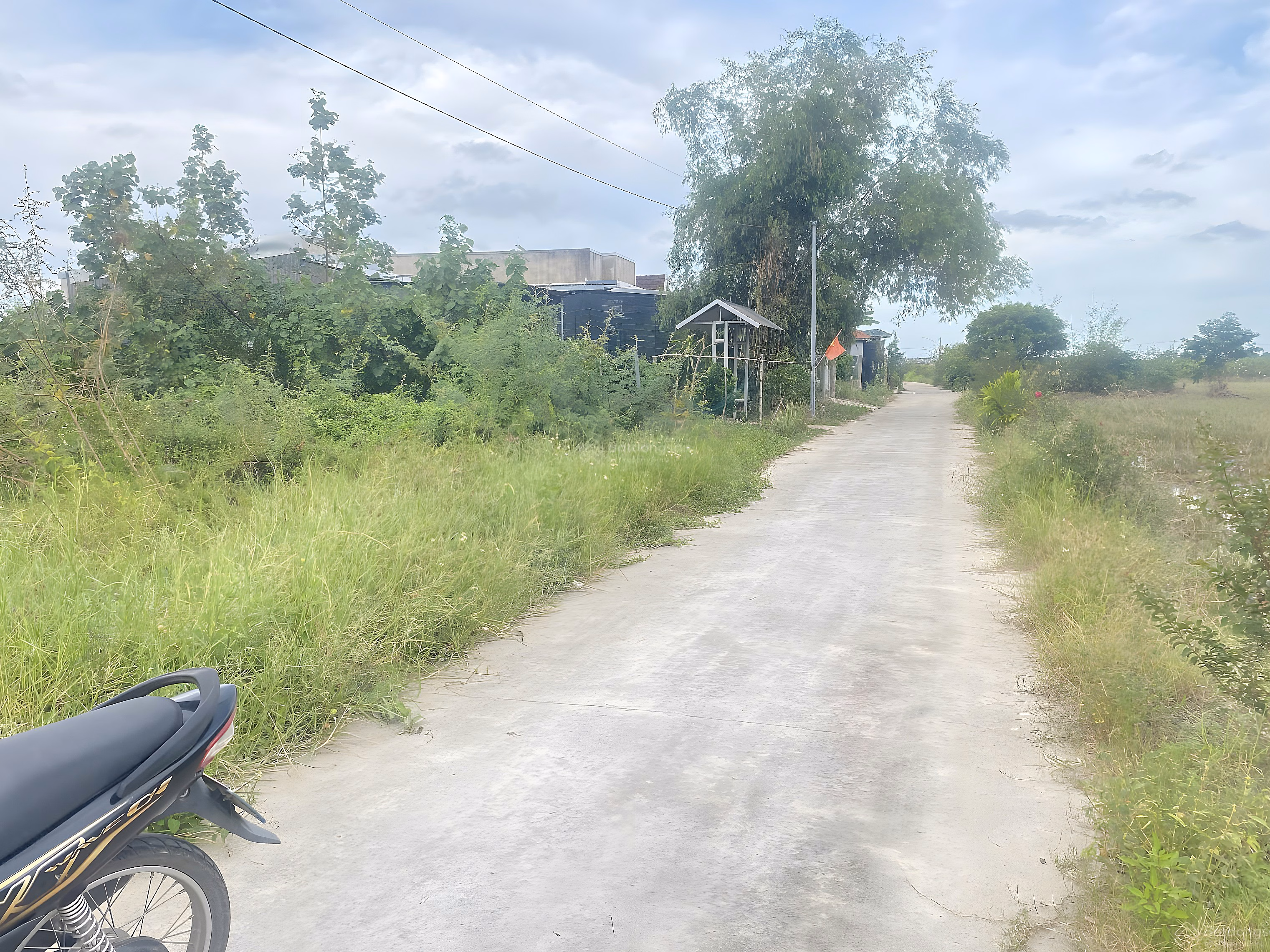 Huong Xuan Land to Thanh Luong Gas Station about 3 minutes 620 million