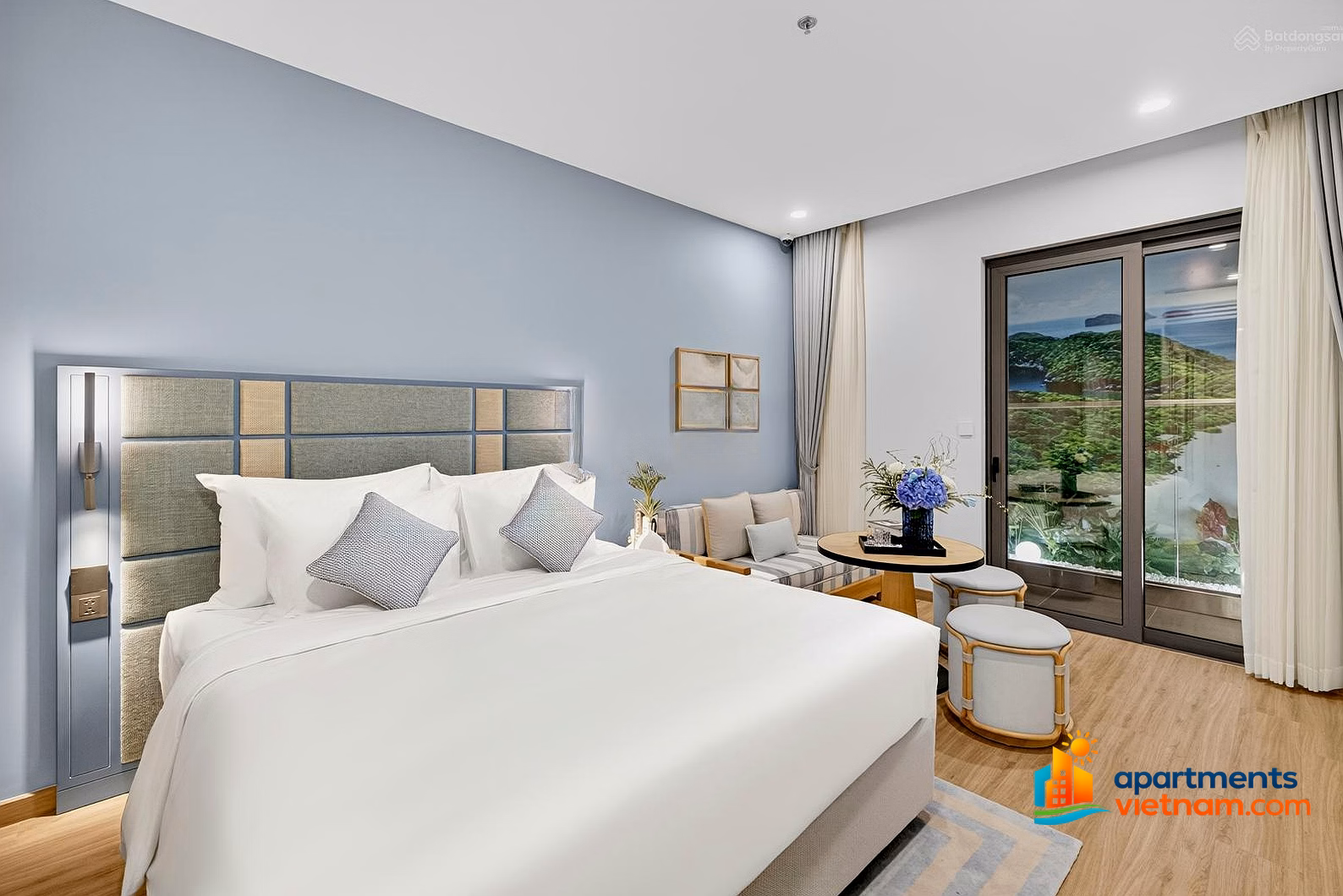 Selling apartment with direct sea view of Valley, area 30m2, 1.6 billion in Bai Chay, Ha Long