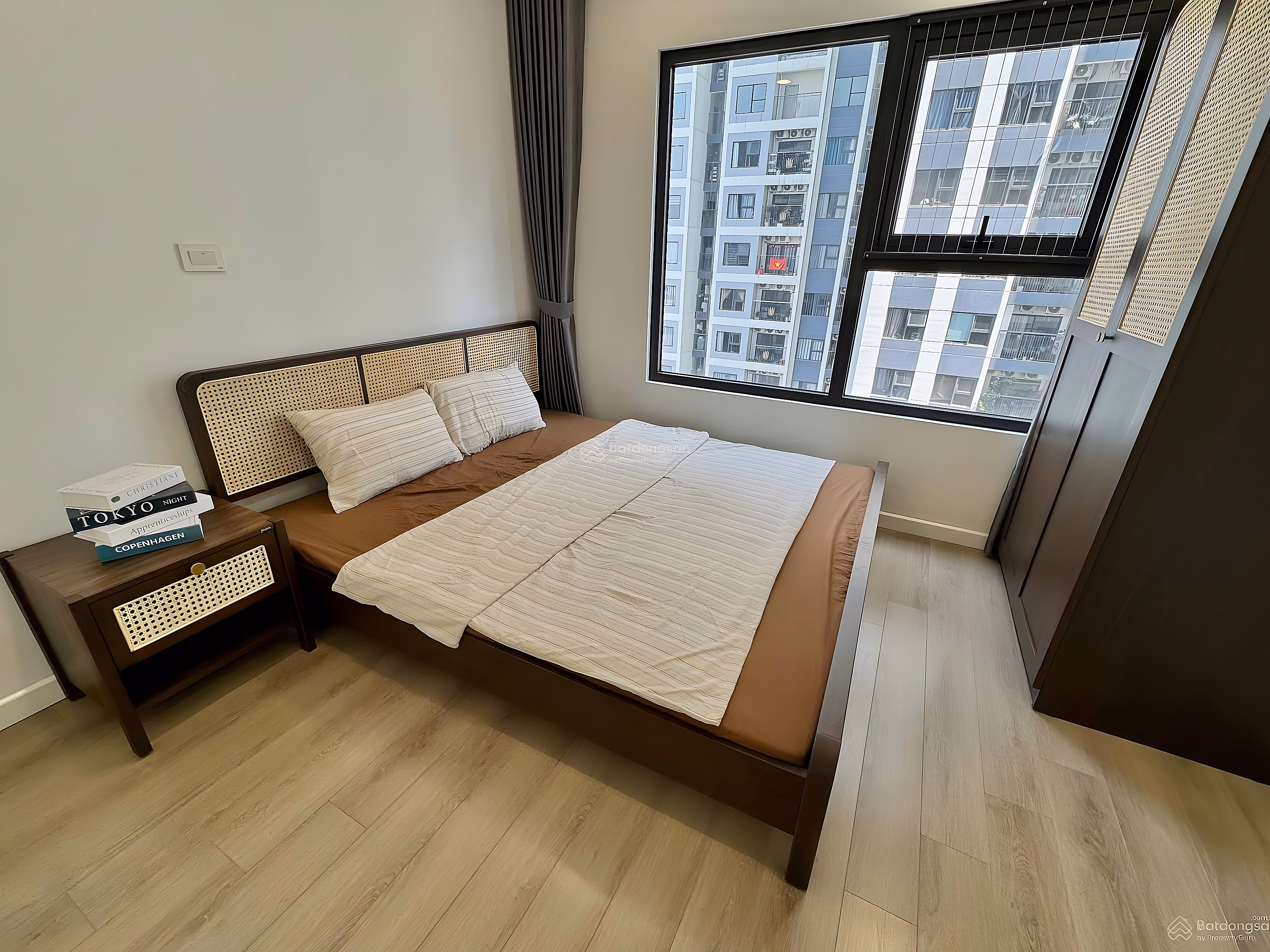 Super Hot: Quick sale 2 bedroom apartment + S303, 64m², 4 billion 330, corner apartment with lake view, most airy in Smart City