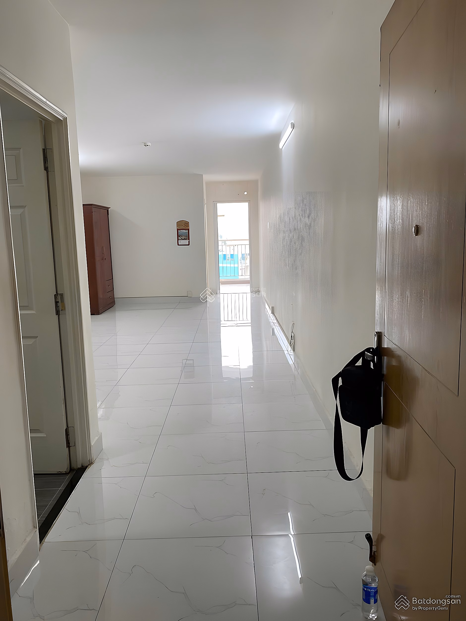 MANAGEMENT BOARD SELLS 8X LOTUS APARTMENT, 50M, 1 BEDROOM, VERY RARE GOOD, PRICE 2.5 BILLION TUNE 0901 499 ***