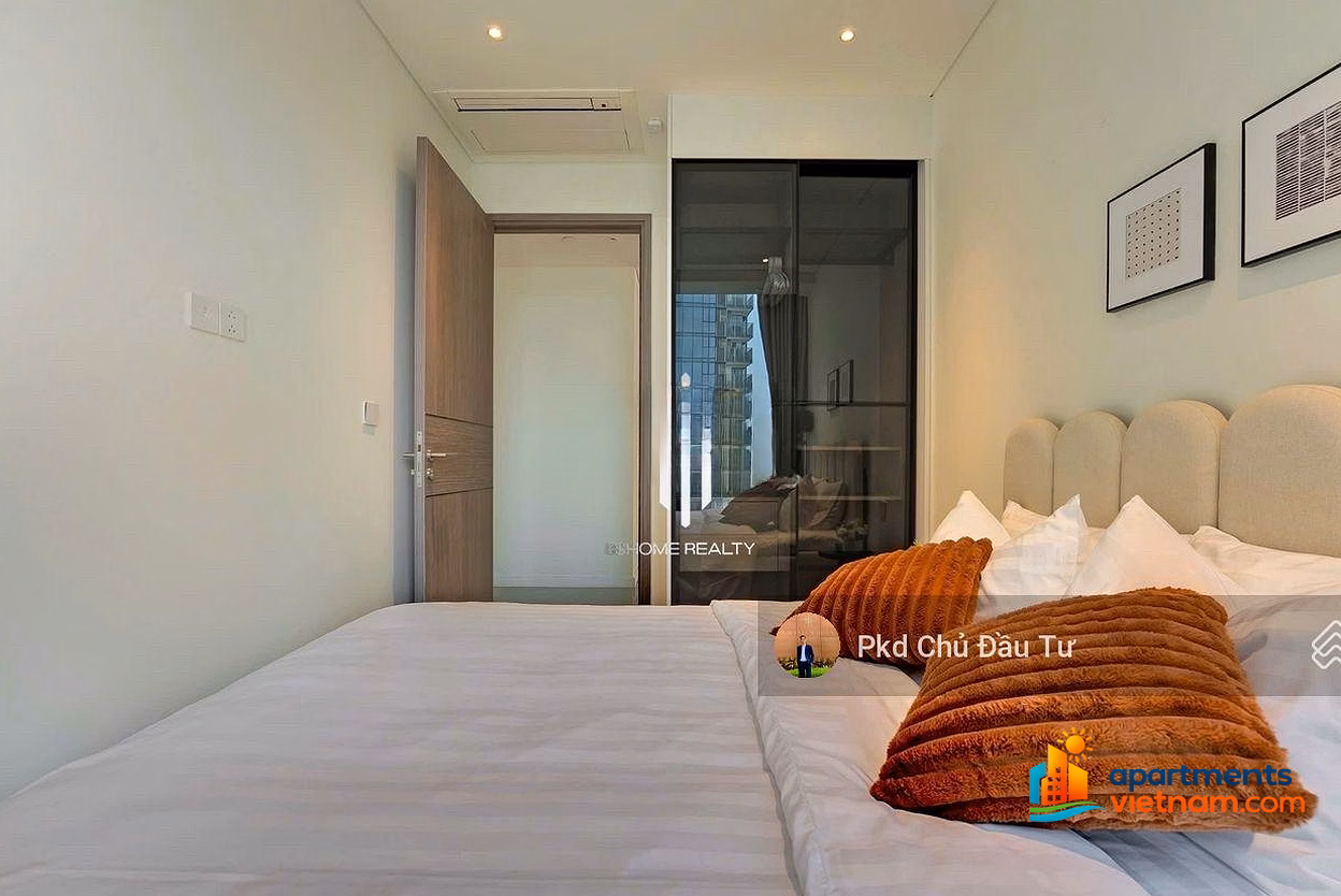 The Opera - Beautifully furnished 3-bedroom apartment - Direct view of the river & District 1 - Private elevator to the apartment