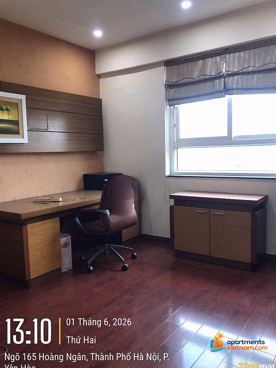 Apartment for rent at 34T, Trung Hoa Nhan Chinh area, 3 bedrooms, fully furnished, 146m2, only 18 million/month - 0912 883 ***