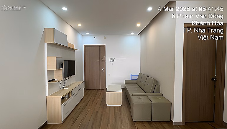 Gold Coast apartment for rent, South tower, 2 bedrooms, 2 bathrooms, 71m², price 26 million/month (Retail booking accepted)