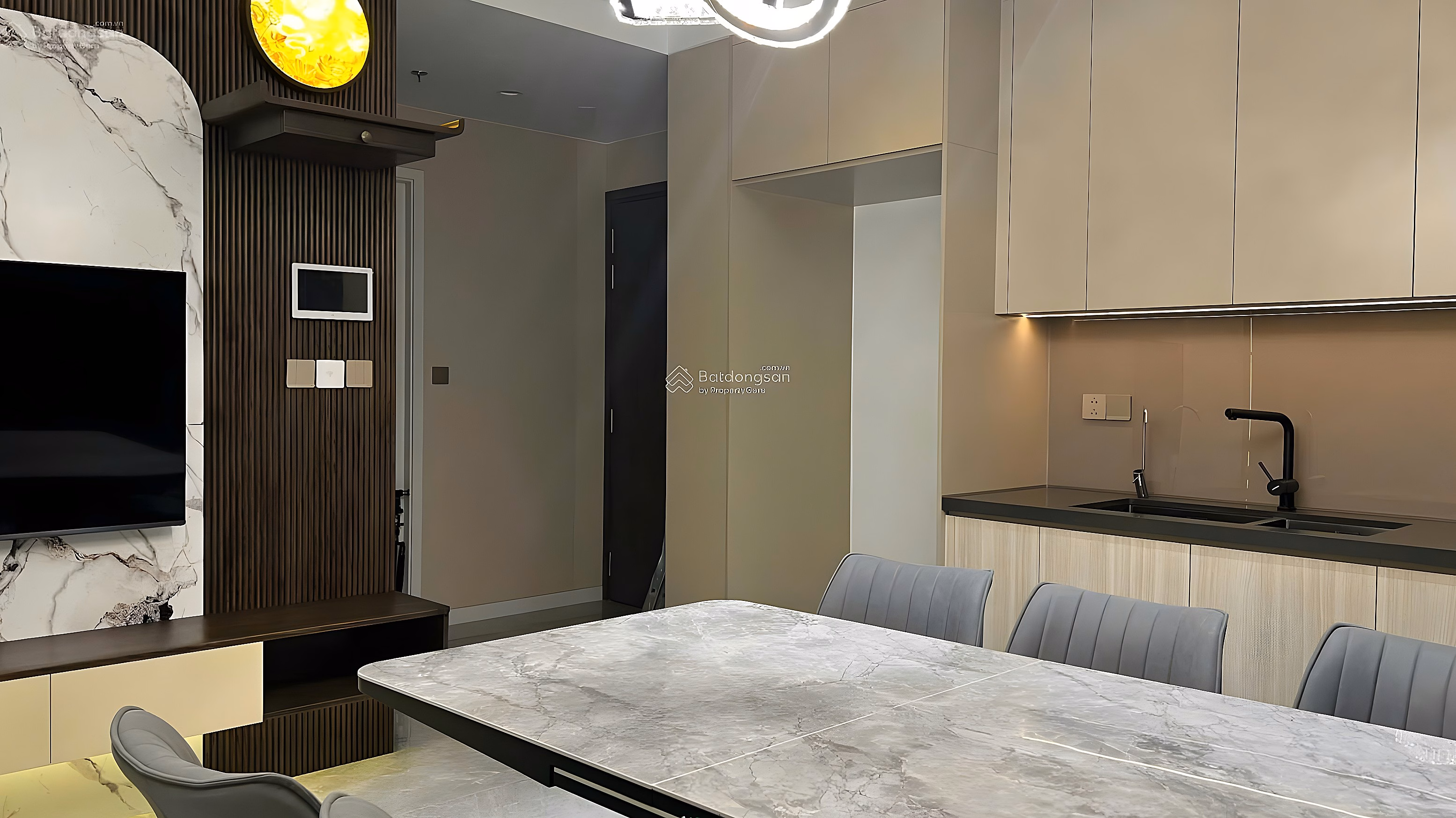 Luxurious Filmore apartment for rent with view of Han River & Bach Dang walking street