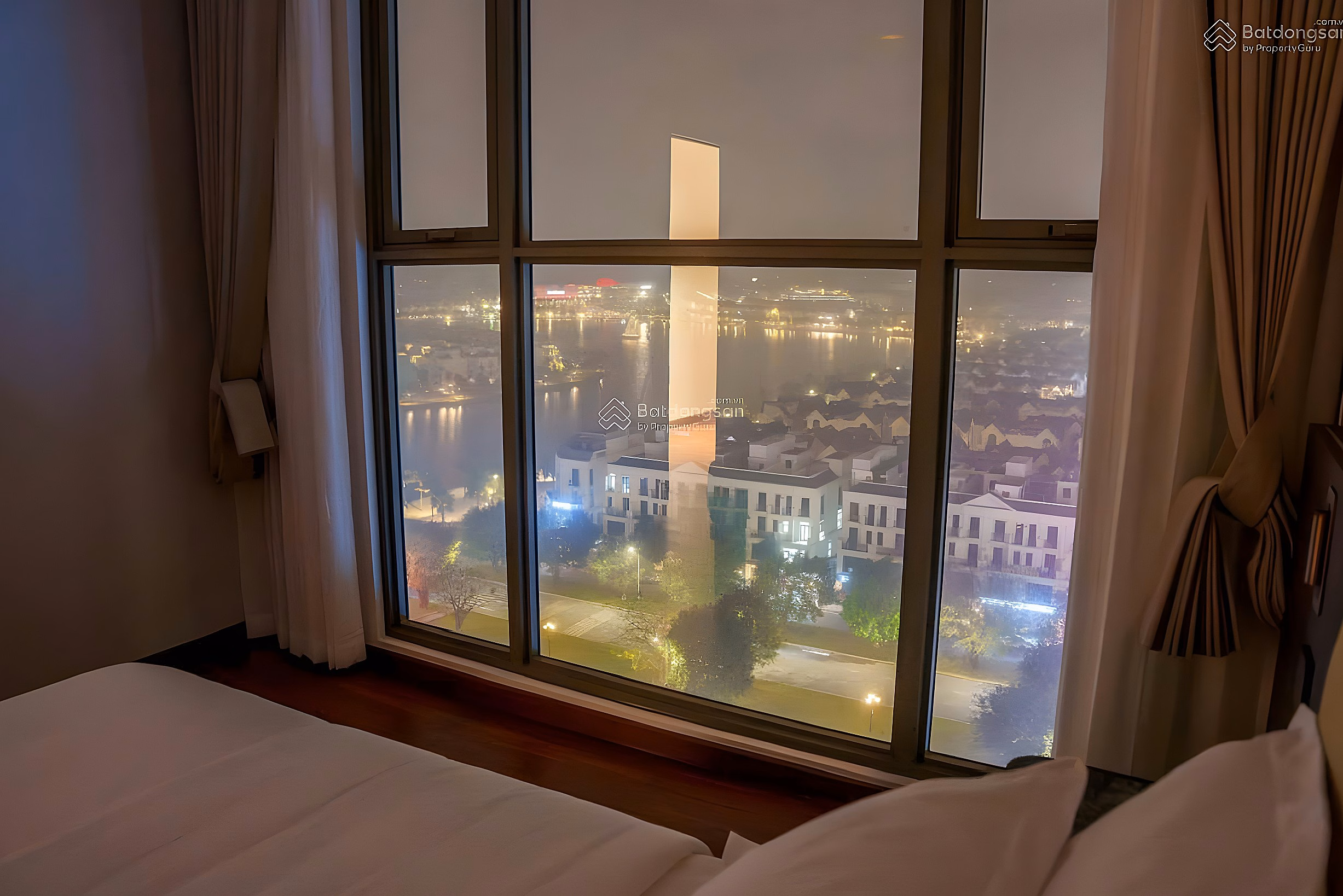 40 million - Masteri VIP duplex apartment for rent OCP1, area 160m2 and good price apartment for rent only 5 - 10 million