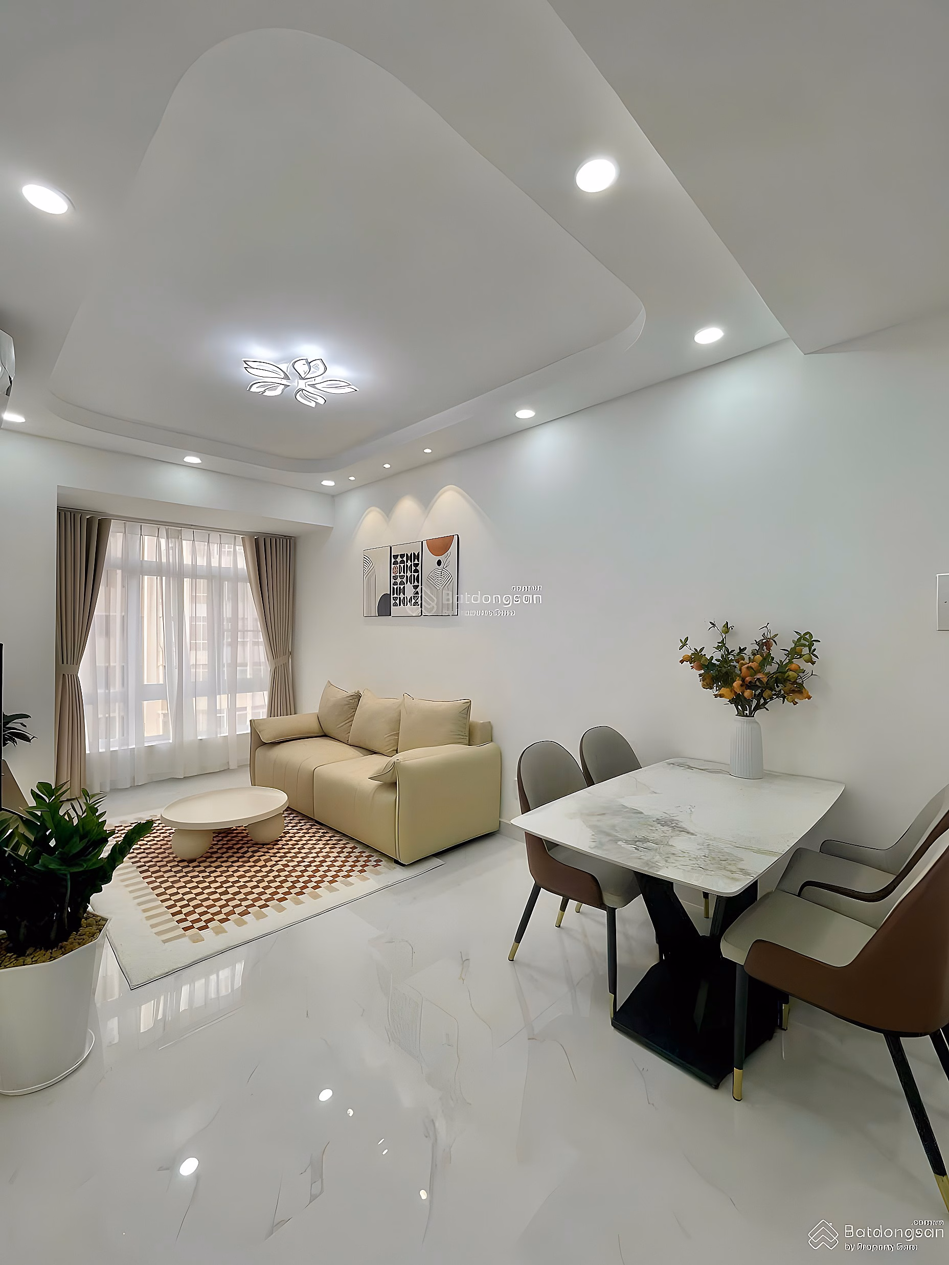 The owner urgently sells CH 2 bedrooms, 2 bathrooms, area 72m2, good price 2 billion 3 at Sunny Plaza, Go Vap district, portable book, full furniture