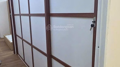 Urgent sale of apartment building with stairs Nguyen Kim District 10, loft, stairs 2nd floor, area 50 m2, 2 bedrooms, 1 bathroom