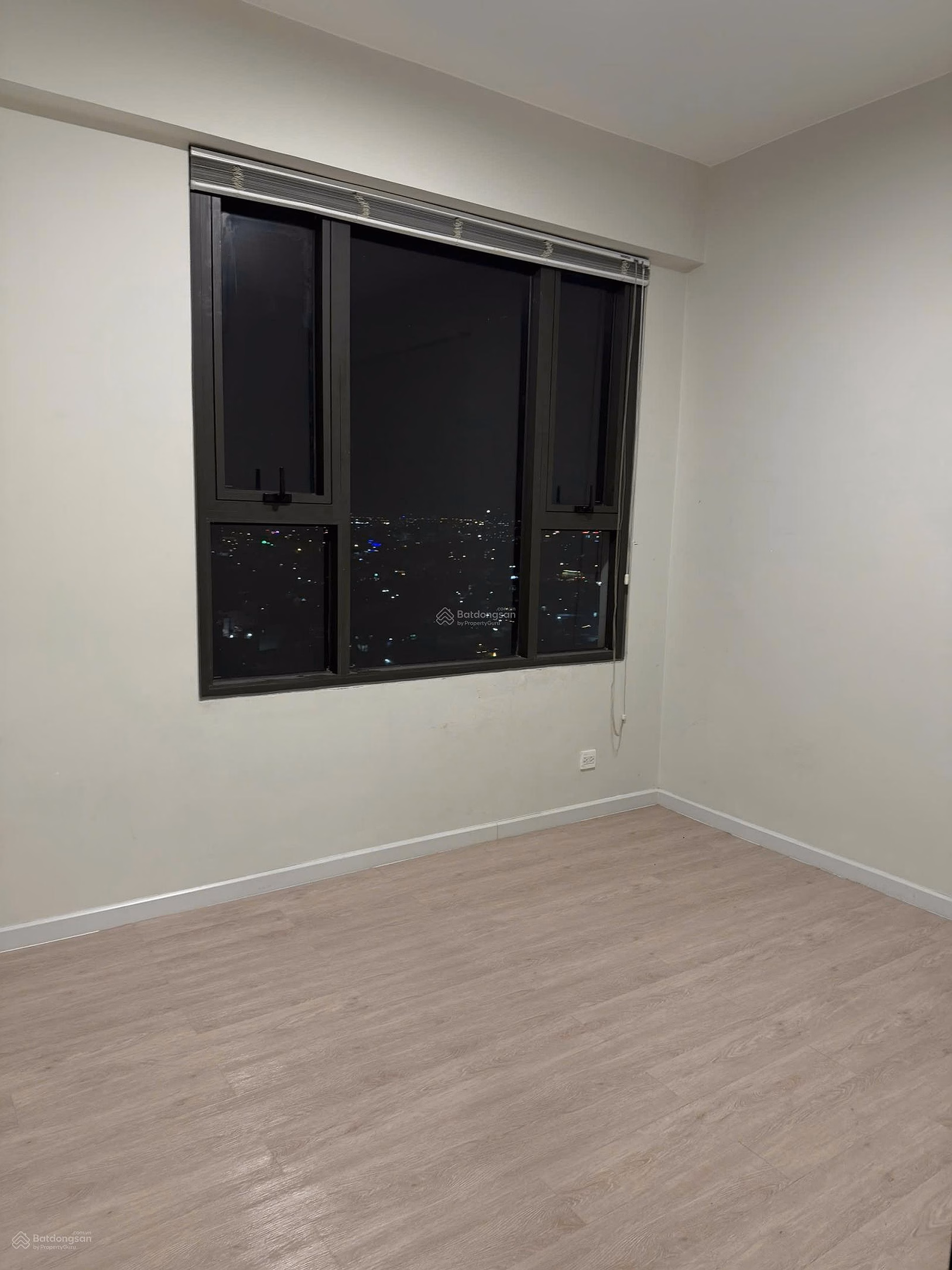 Picity High Park apartment for rent 3PN2WC P4 tower at 9 million VND/ month + Kitchen