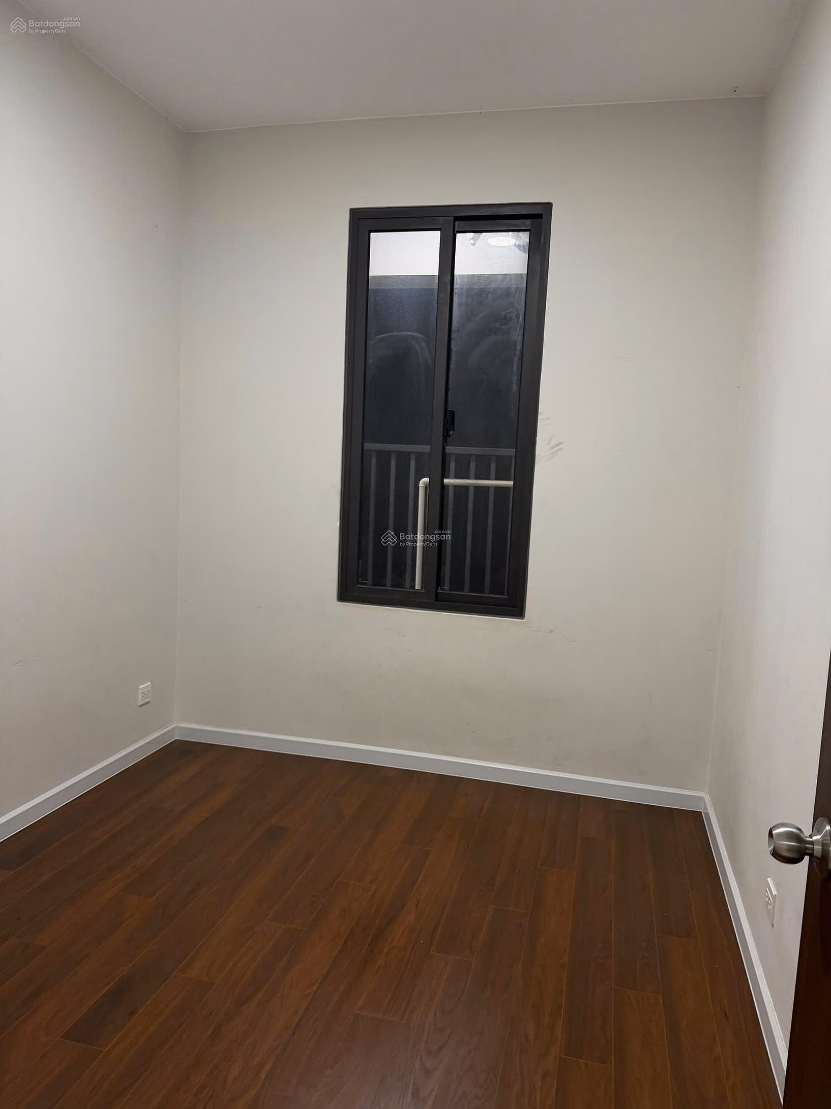Picity High Park apartment for rent 3PN2WC P4 tower at 9 million VND/ month + Kitchen
