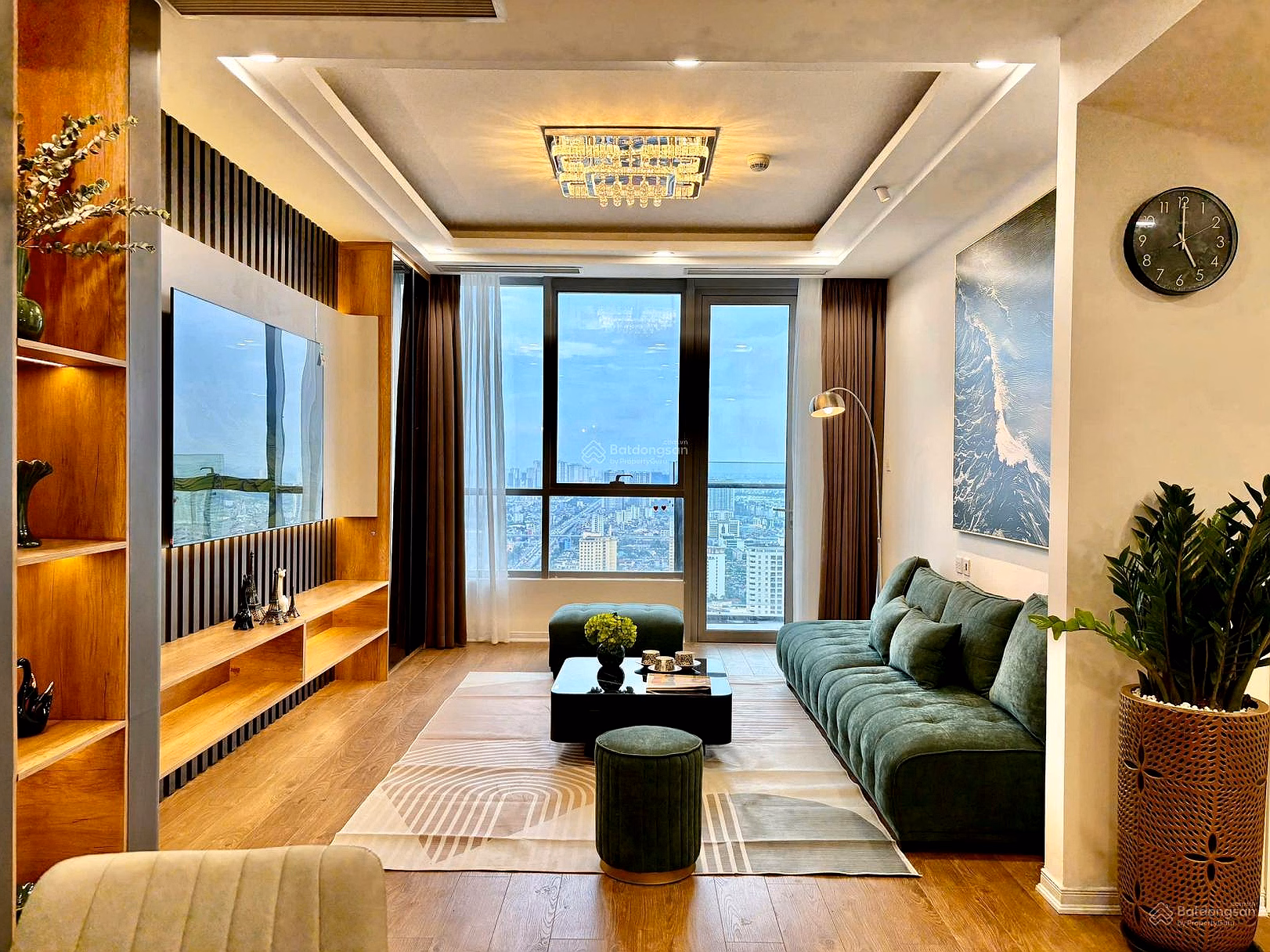 Em Hung specializes in renting Dreamland Bonanza Duy Tan 3 bedrooms 91m2 for rent only 17 million