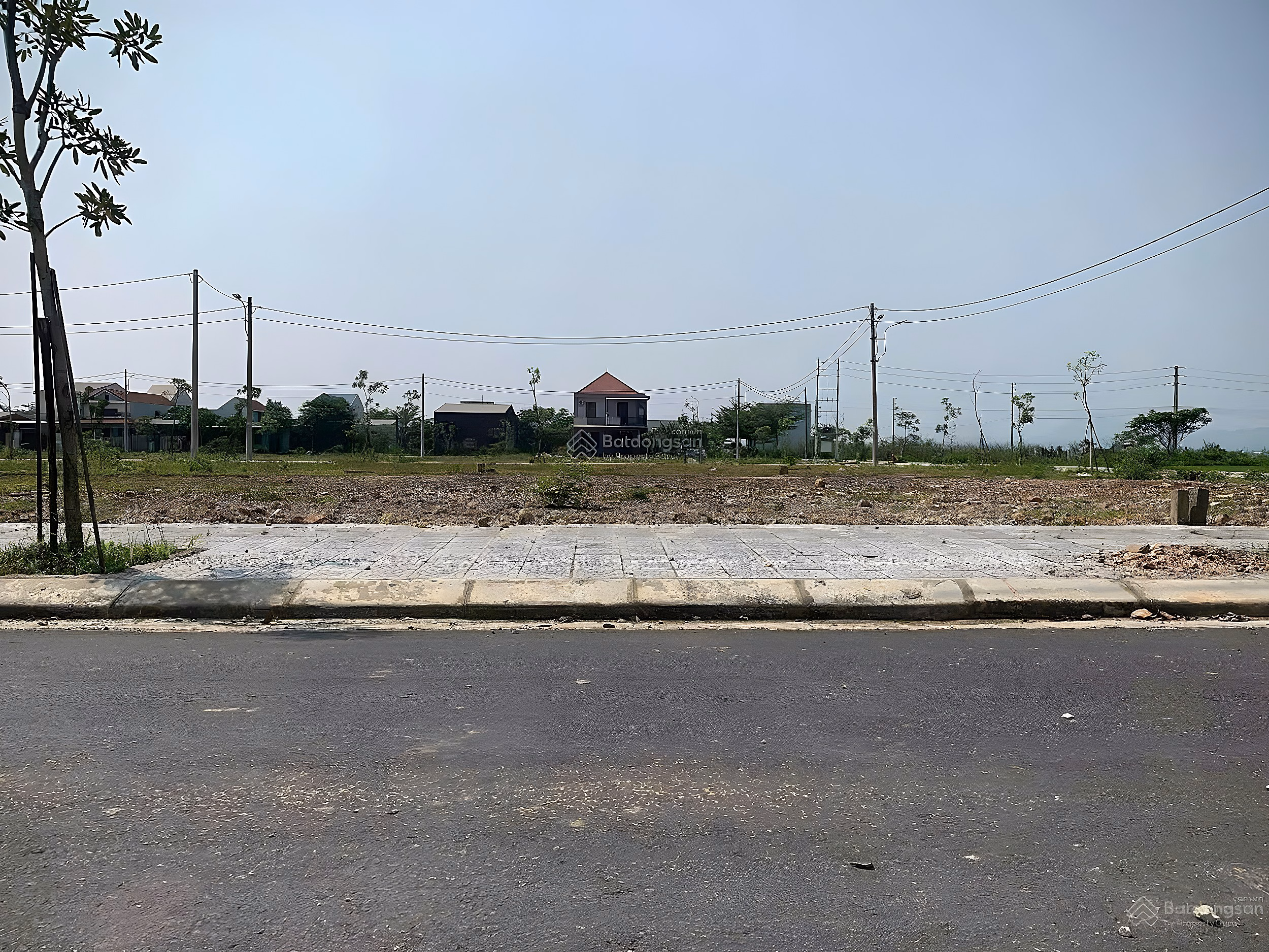 The owner needs to urgently sell land KQH Huong An, 144m2, 8m wide. Good price in the area