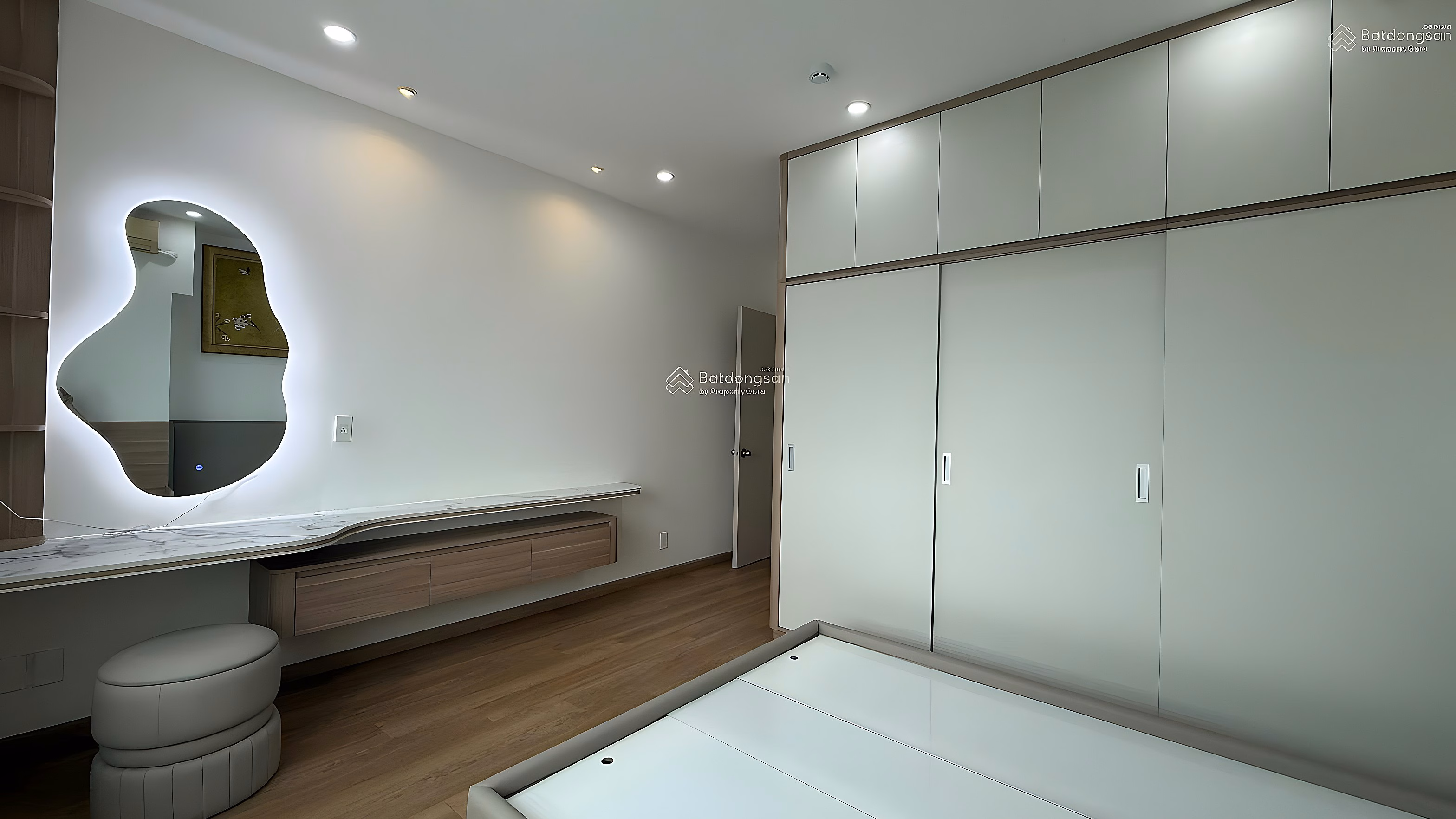Xi Grand Court apartment for sale, District 10, 63m2, 2 bedrooms, price: 6.3 billion*** Central