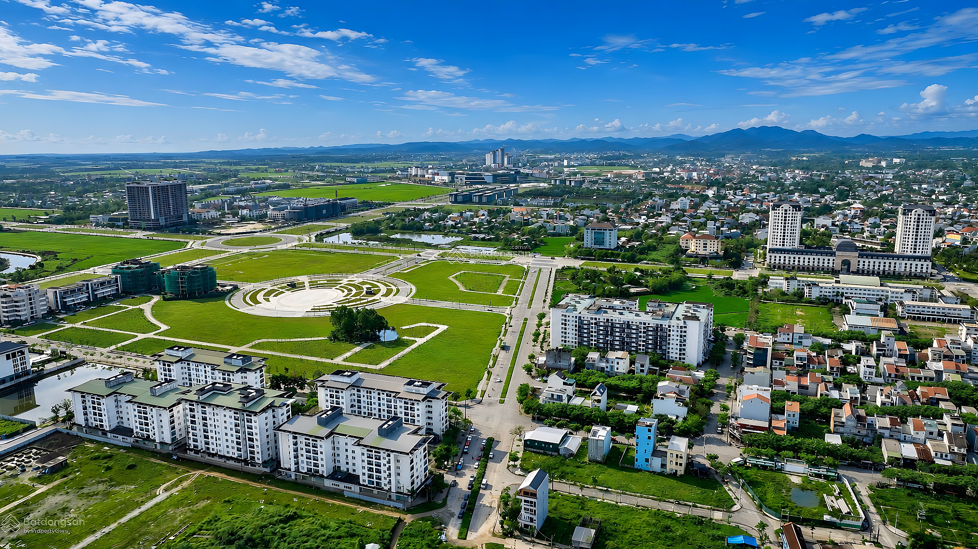 Xuan Phu QH land is parallel to Hoang Lanh street. Right on Vu Thang street. Near Hue Square