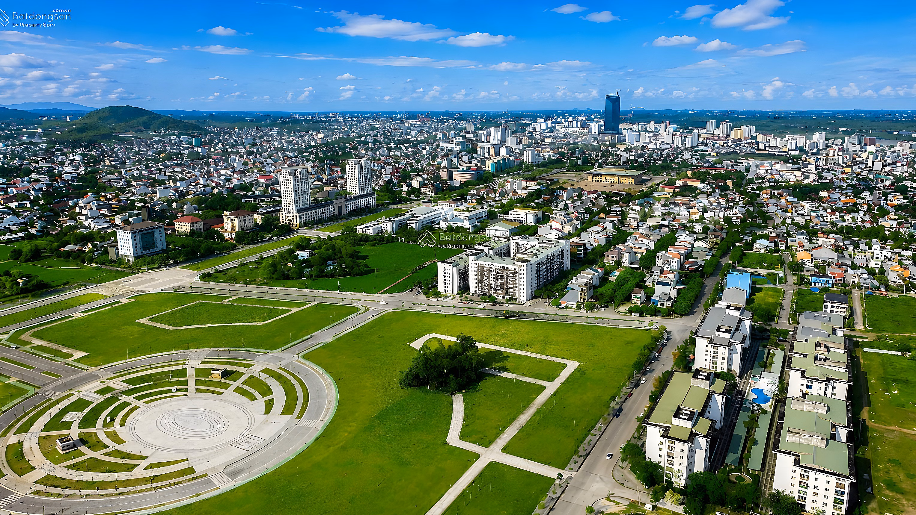 Xuan Phu QH land is parallel to Hoang Lanh street. Right on Vu Thang street. Near Hue Square