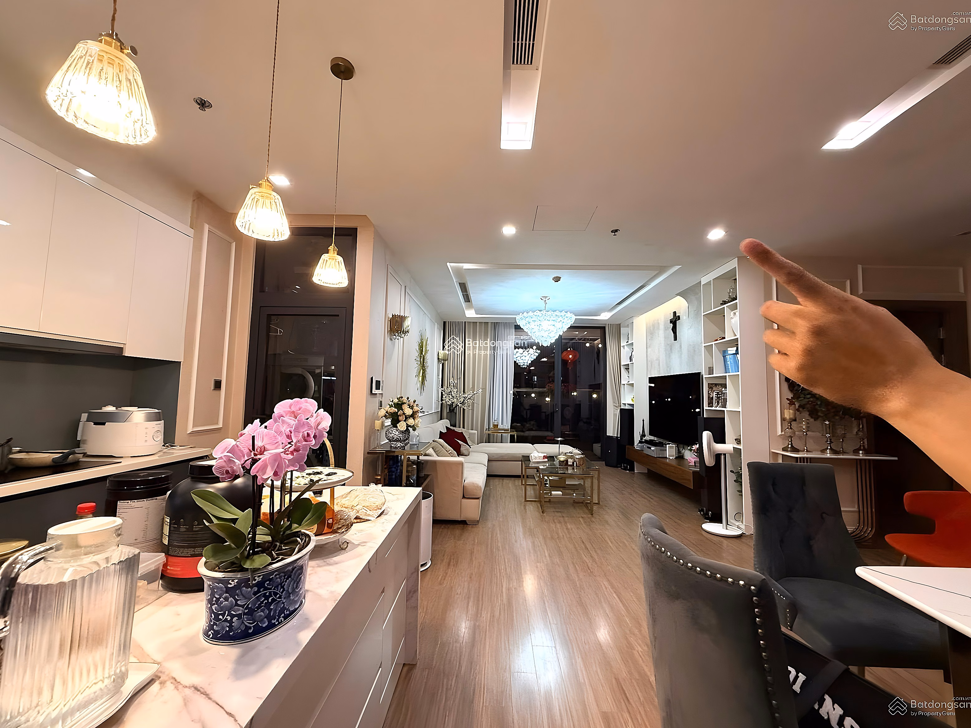 Latest updated price list for renting apartments 1-2-3-4-SkyVillas Vinhomes Metropolis 29 Lieu Giai 2026