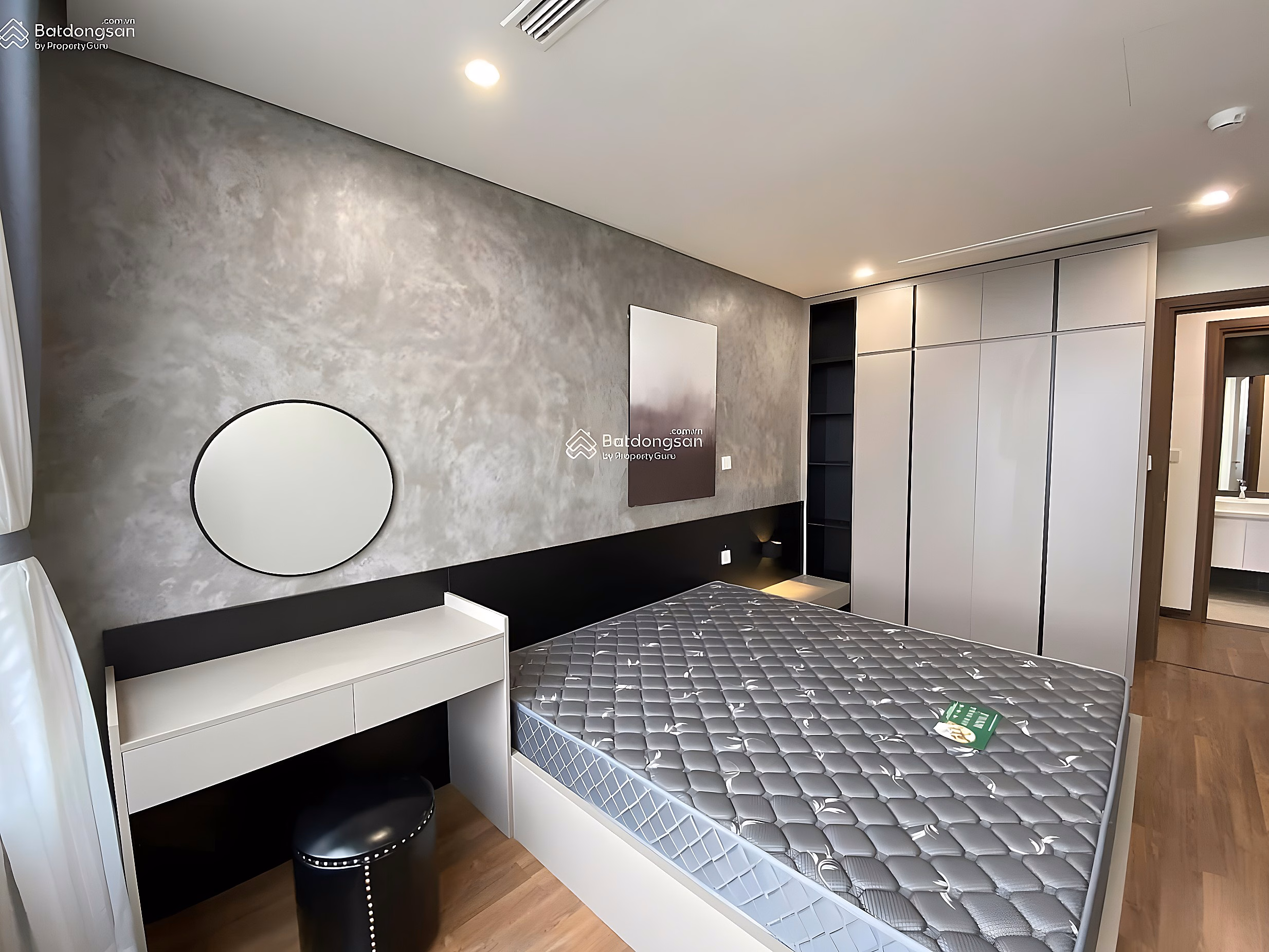Latest updated price list for renting apartments 1-2-3-4-SkyVillas Vinhomes Metropolis 29 Lieu Giai 2026