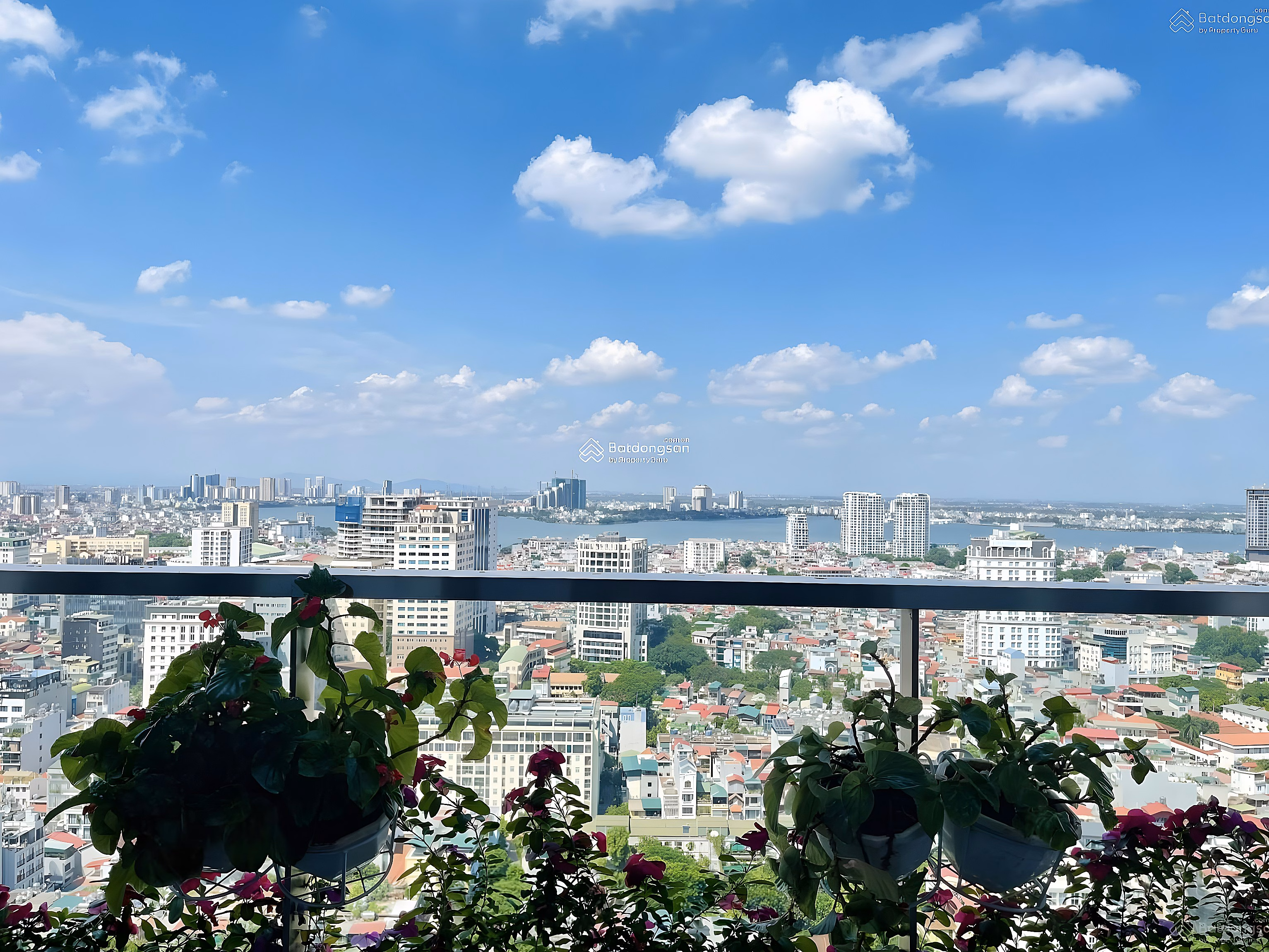 Latest updated price list for renting apartments 1-2-3-4-SkyVillas Vinhomes Metropolis 29 Lieu Giai 2026