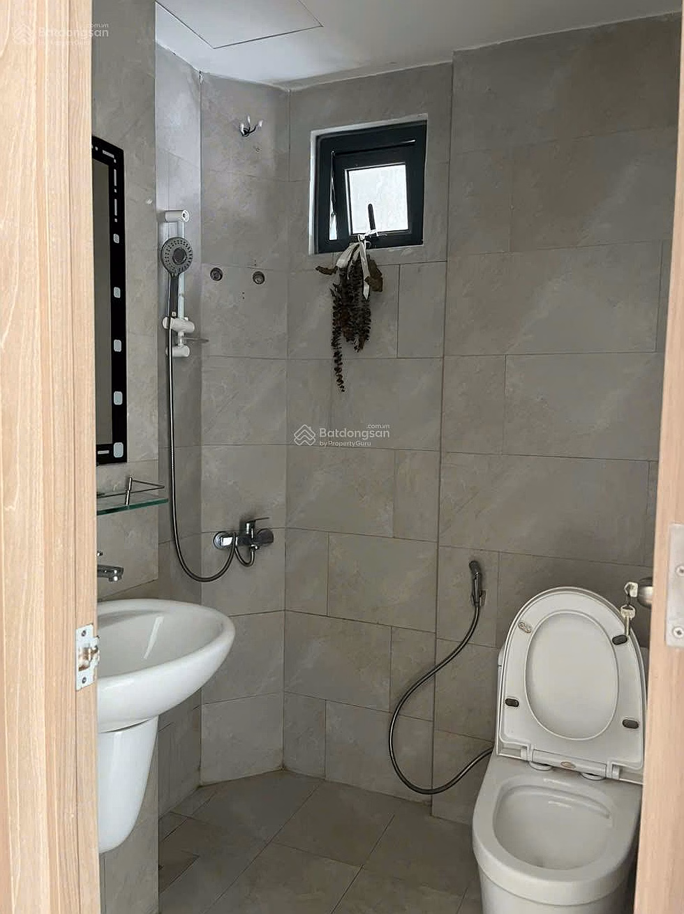 CHEAP PRICE 2BR, 2WC APARTMENT FOR RENT IN OLD CITIESTO DISTRICT 2