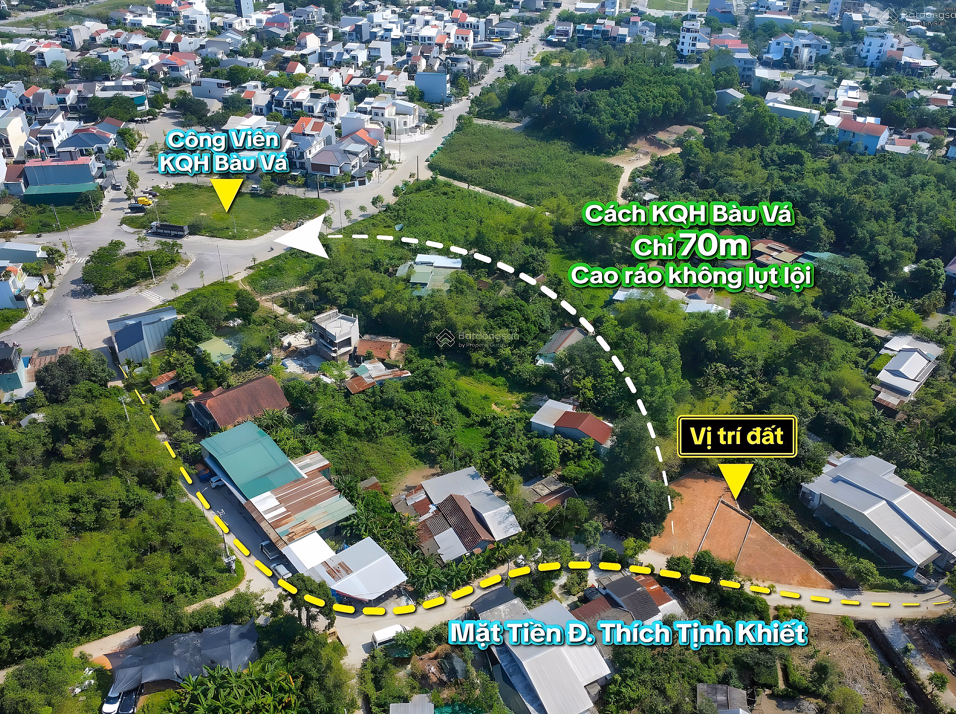 Facade of Thich Tinh Khiet. Spacious 10.4m wide. 100m from Bau Va Park