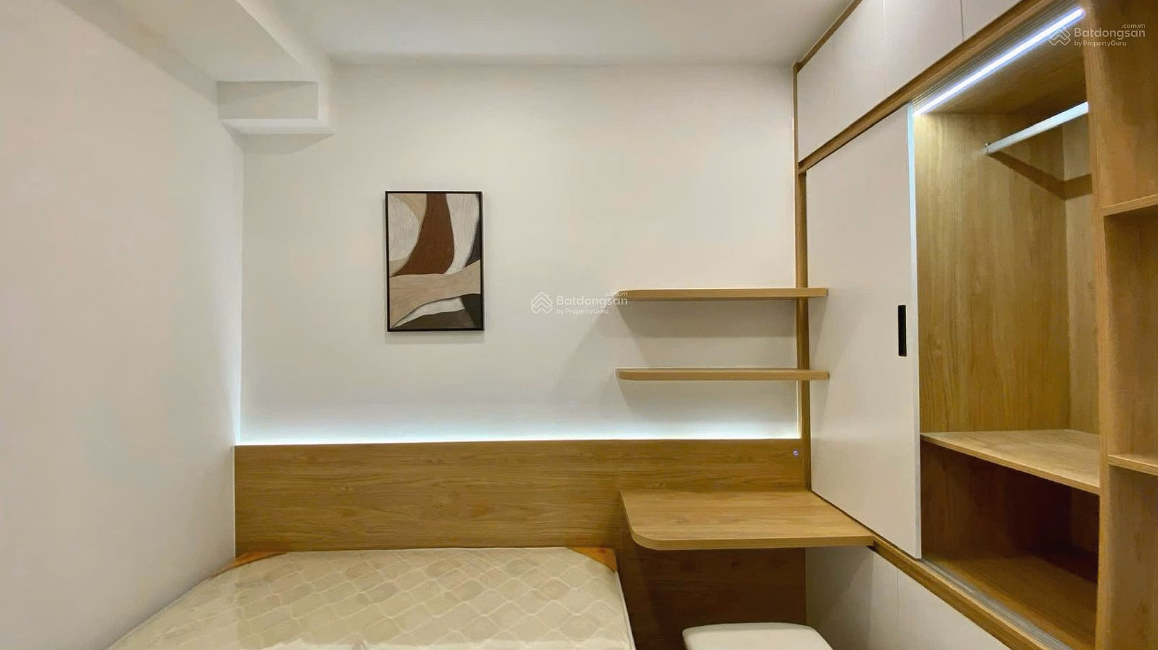 HUNG PHUC PREMIER APARTMENT FOR RENT FULL FURNISHED