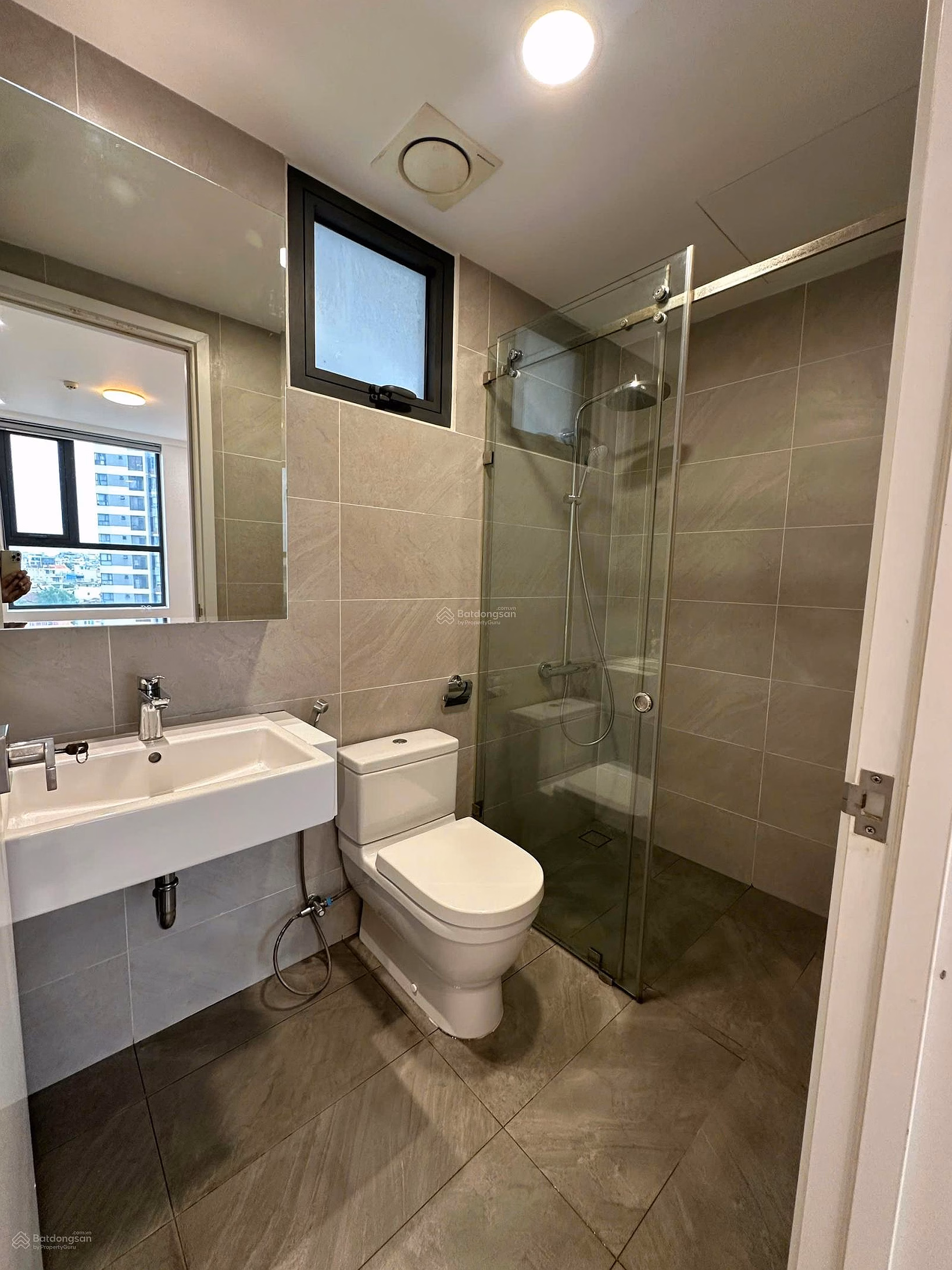 [3BR - 16.5 MILLION] - INTERNAL VIEW - SUPPORT FOR REGISTRATION FOR TEMPORARY RESIDENCE