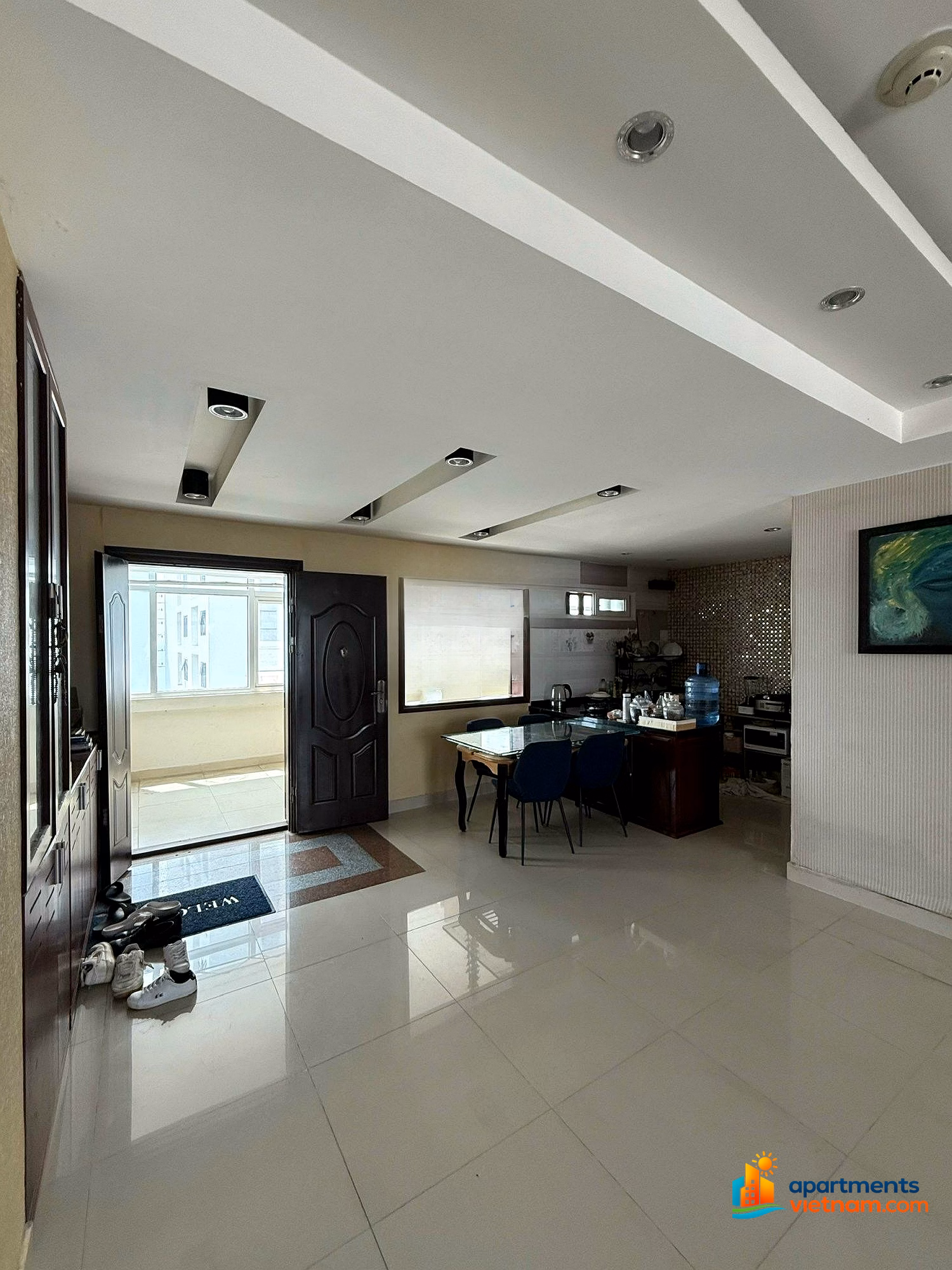 Owner sells apartment 118m2, 14th floor, 6 Bai Duong, 3 bedrooms, 2 bathrooms, 1 living room, 1 kitchen