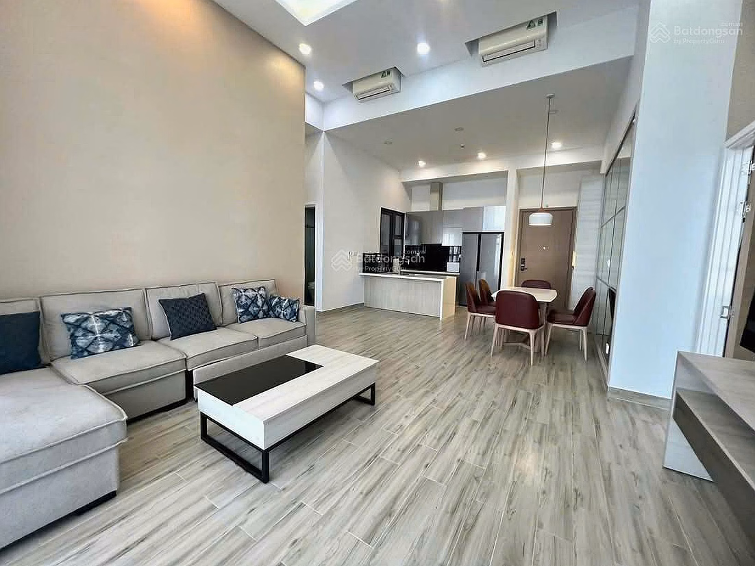 Need to rent The View apartment urgently, 125m2, 3 bedrooms, fully furnished, price 32 million/month Contact 0916 769 *** E Trang