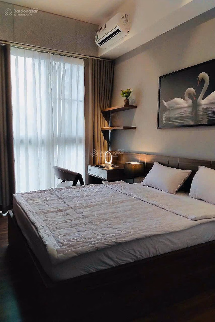 Hot! Midtown apartment for rent with 2 bedrooms southeast view only 23 million fully furnished LH Lan 0906 743 ***